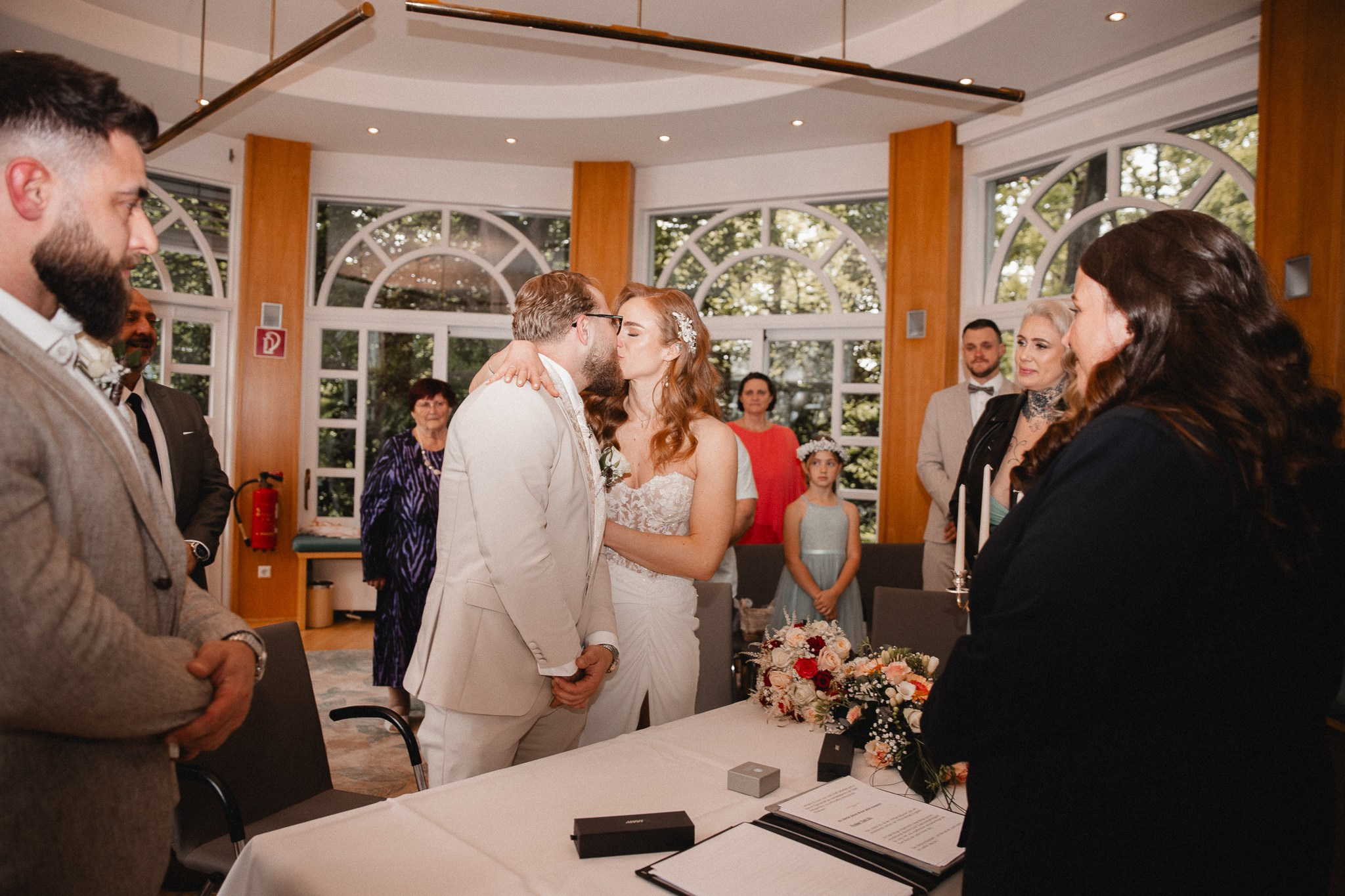 PEGGY & DENNIS | FLETCHER WALDHOTEL NORDRHEIN-WESTFALEN. Photographer in Bochum Dolia Halyna