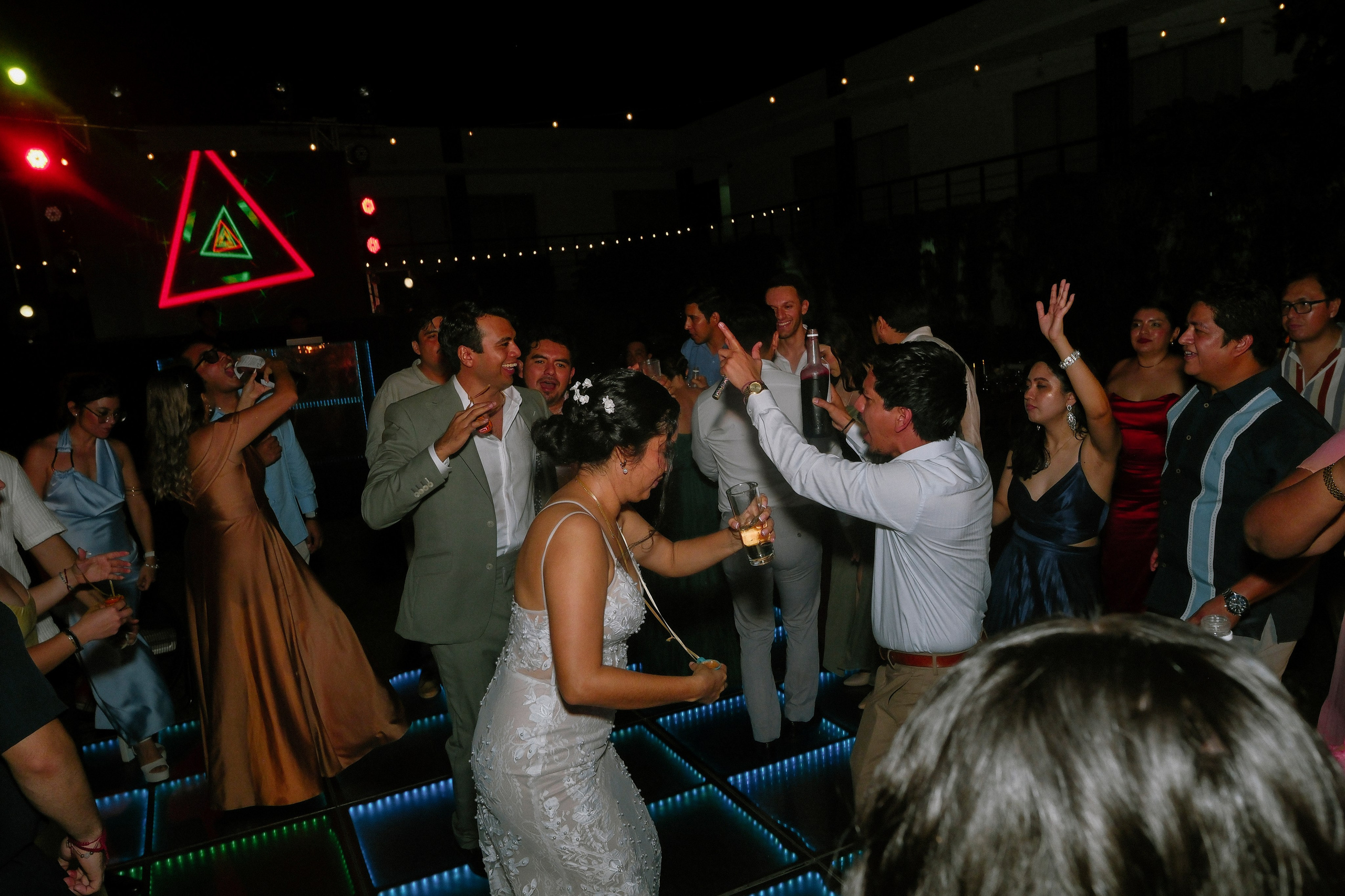 Ney & Cris / Acapulco. Wedding and family photographer in Mexico City