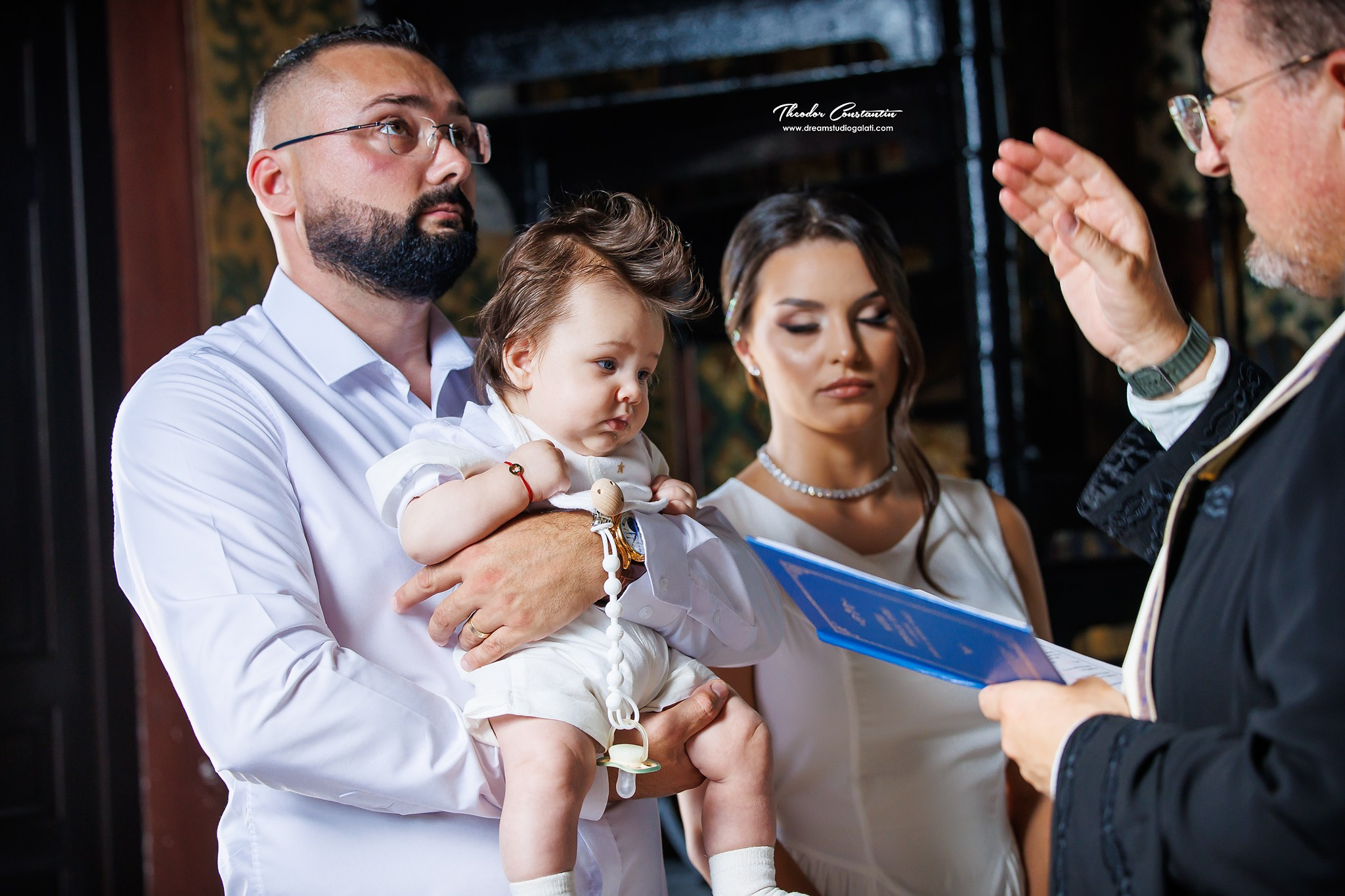 Botez. Dream Studio Galați – ședințe foto profesionale pentru familie, portrete și evenimente