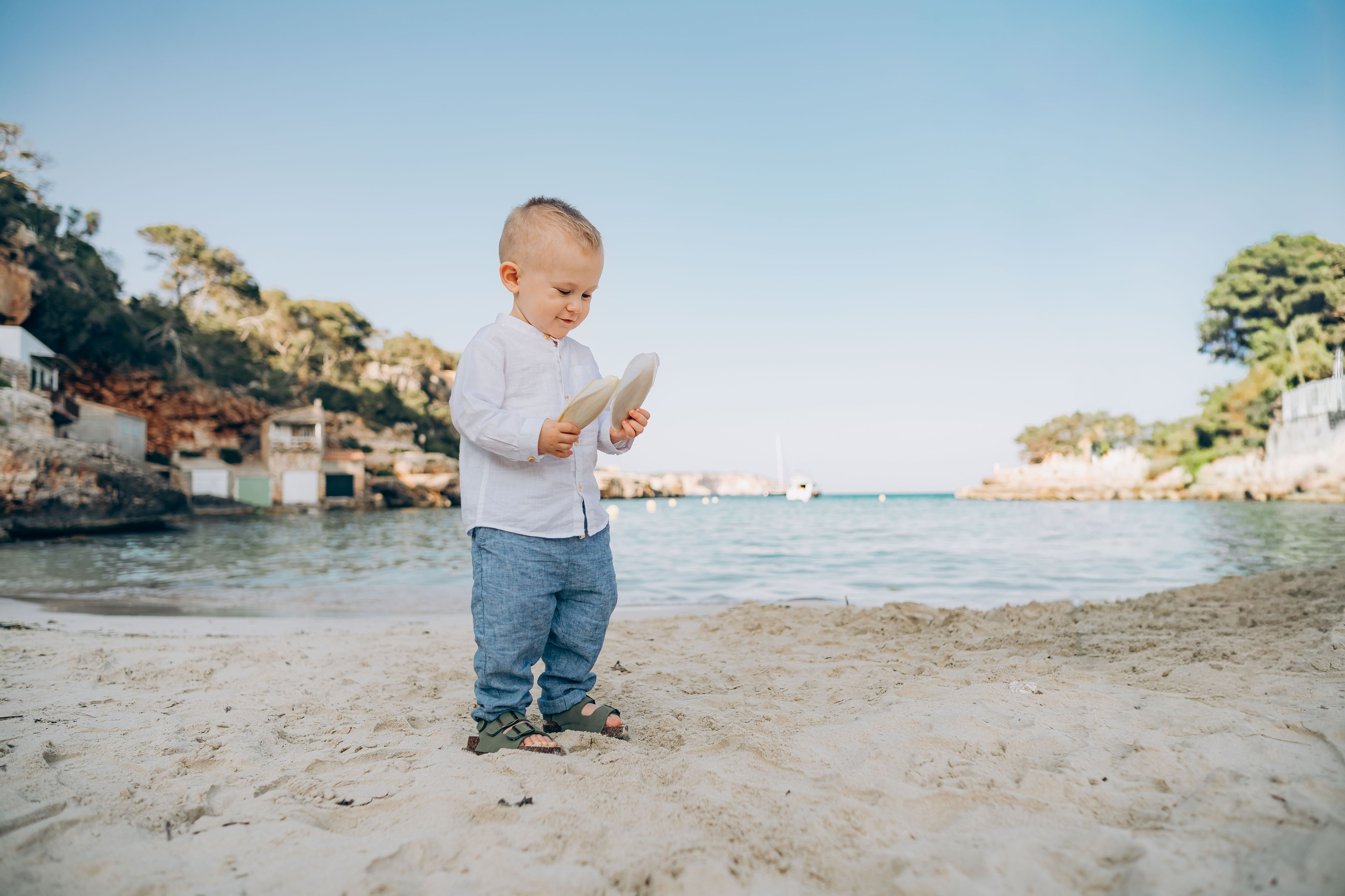 On the shore. Фотограф у Пальма де Майорка