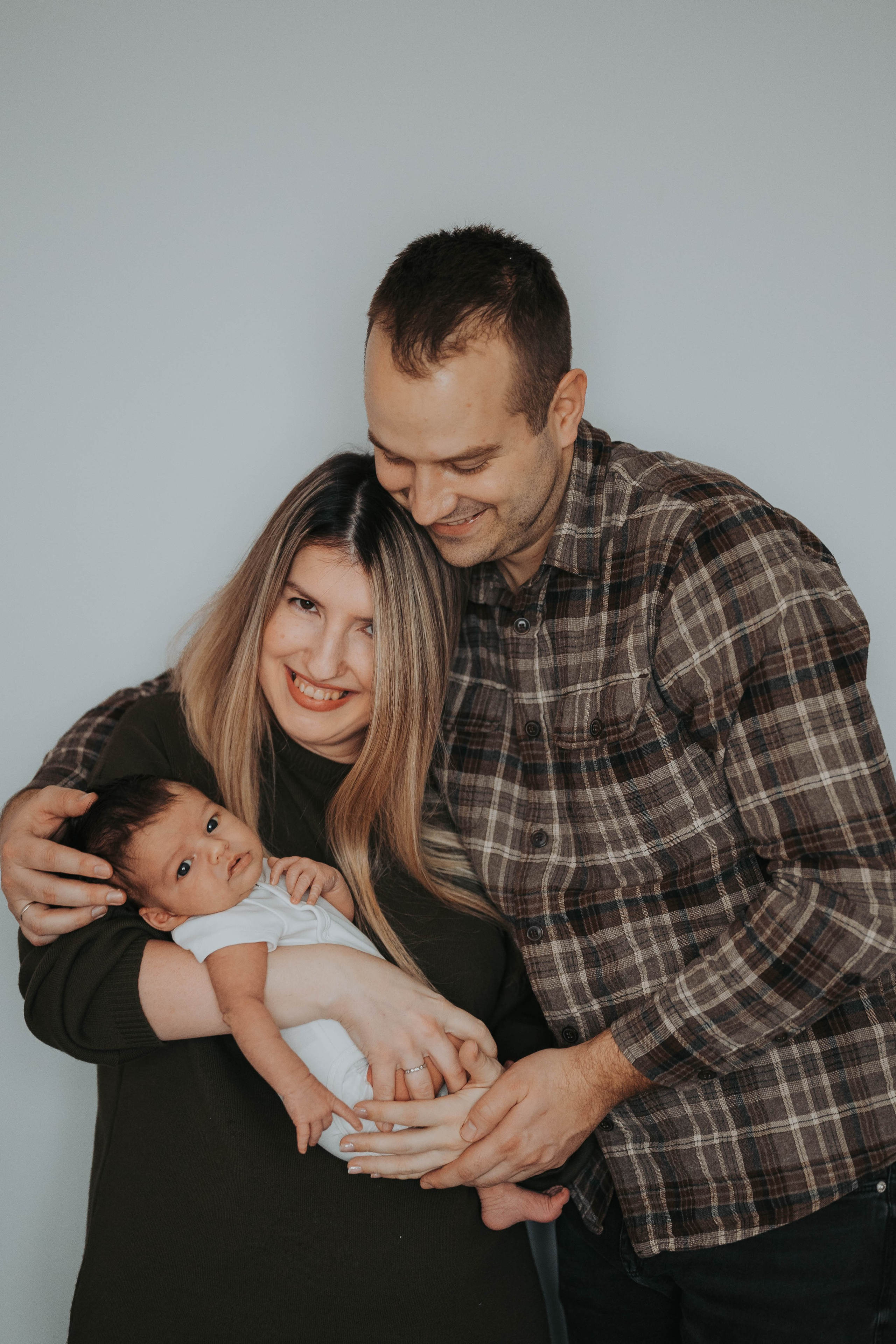 Vuk - fotografisanje bebe kod kuće. Dečiji i porodični fotograf