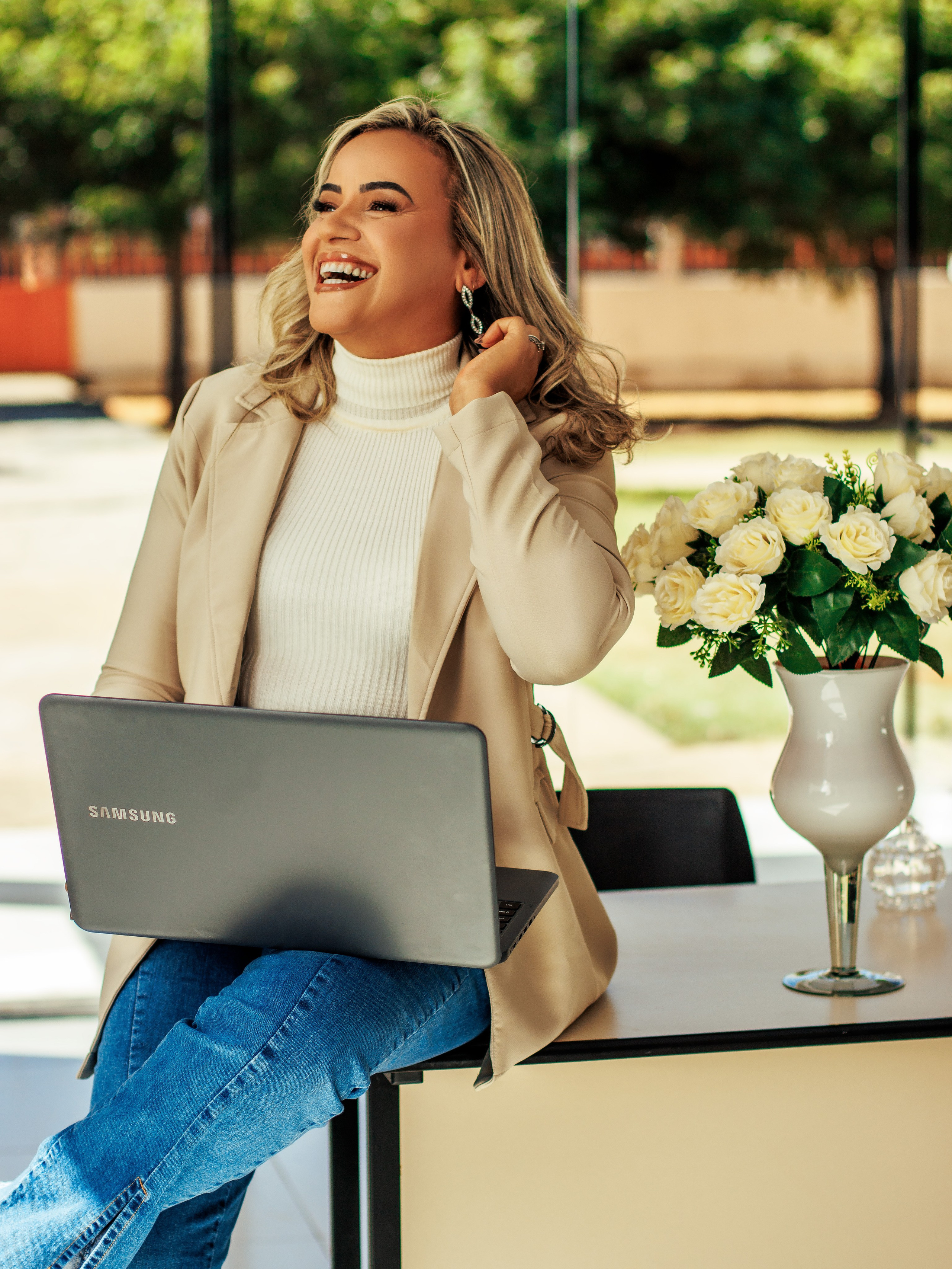 DIRETORA NÉIA. Fotografo de ensaios externos em Brejolândia-Ba