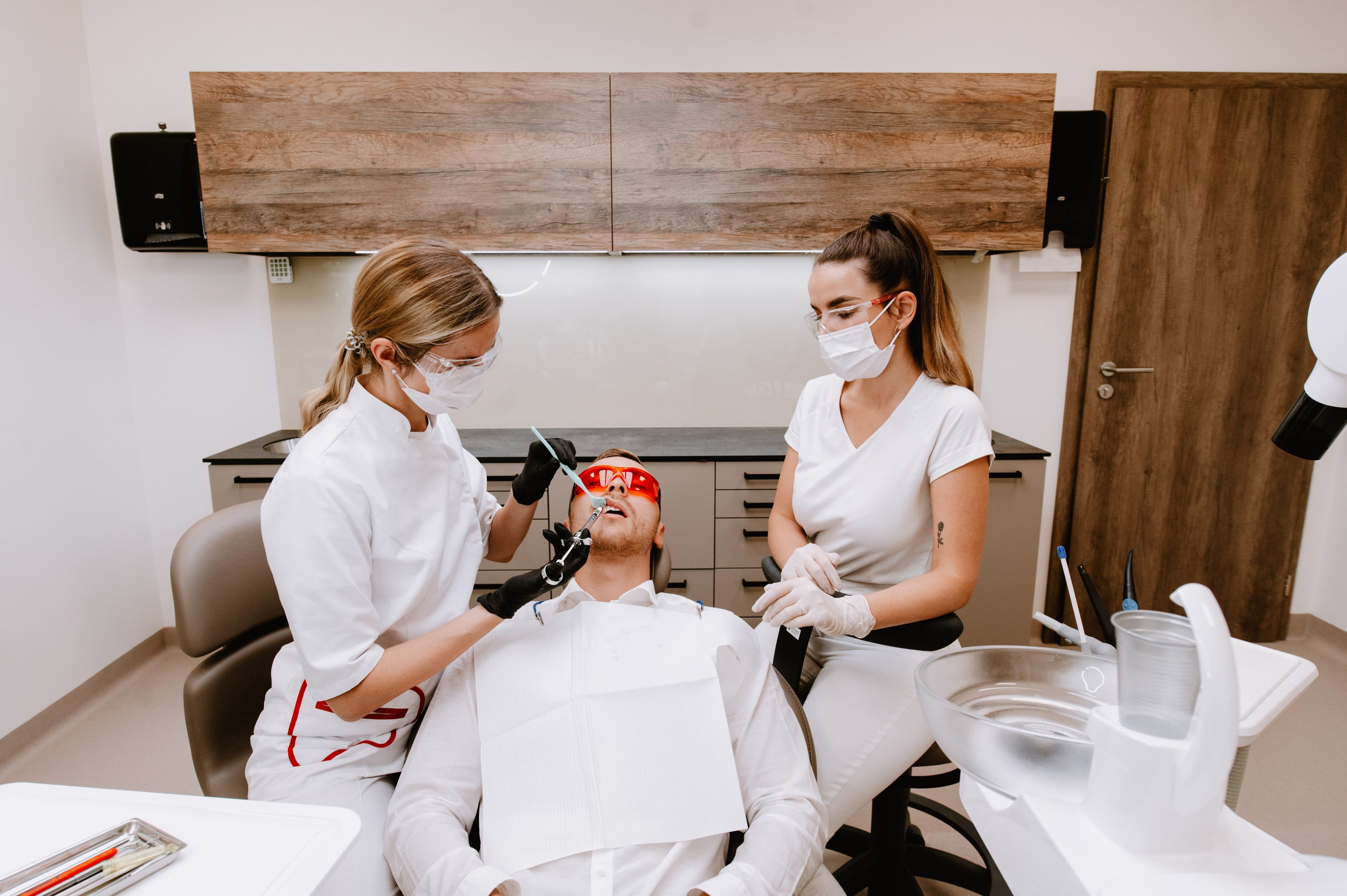 EDClinic dentistry in Prague. ANNA-MARIA PHOTO CONTENT CREATOR — фотограф, эстет, художник и визуальный эксперт в Instagram, работающий в Праге