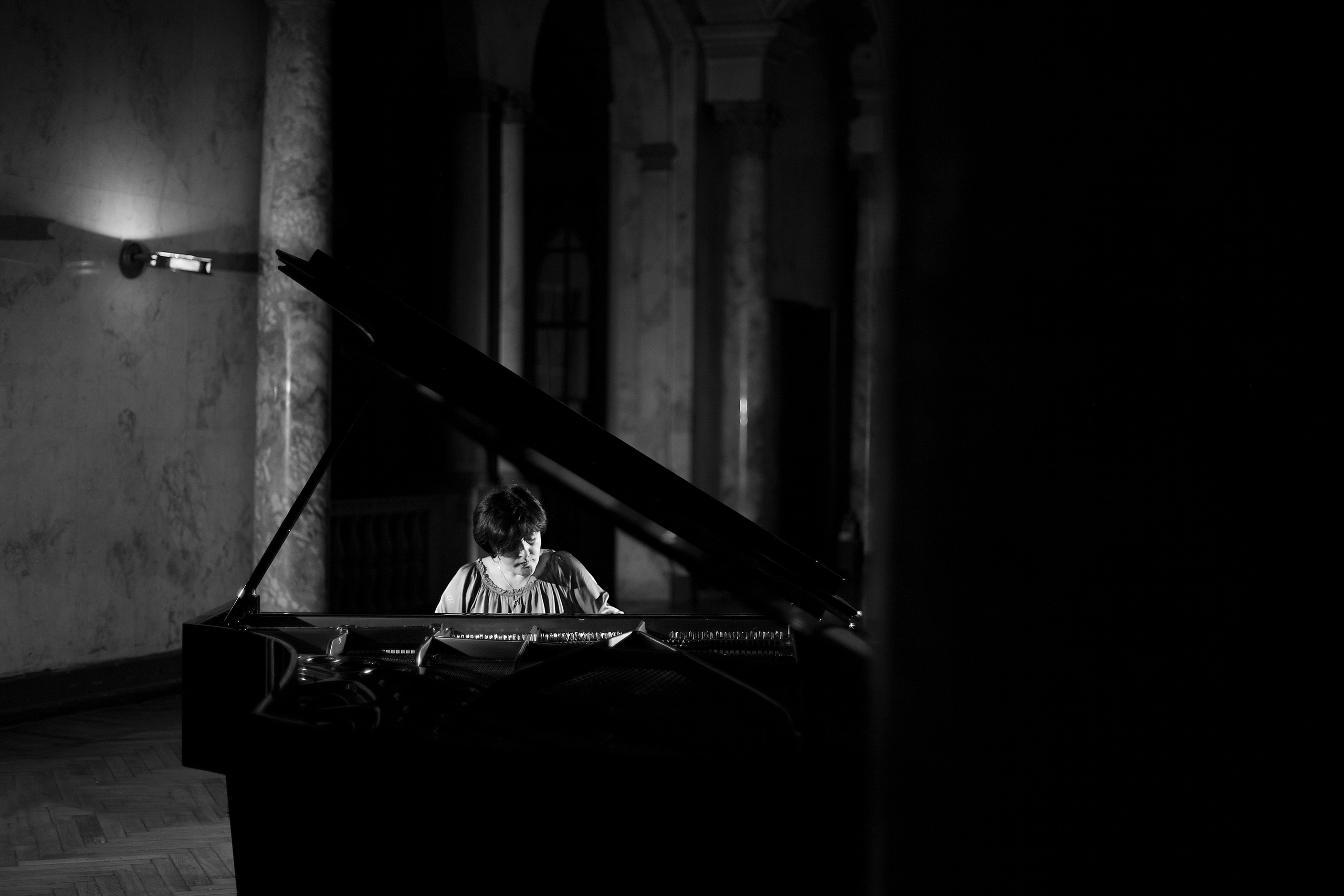Inna Moiseeva. Anastasia Shapoval violoniste et photographe. Paris — Bourges