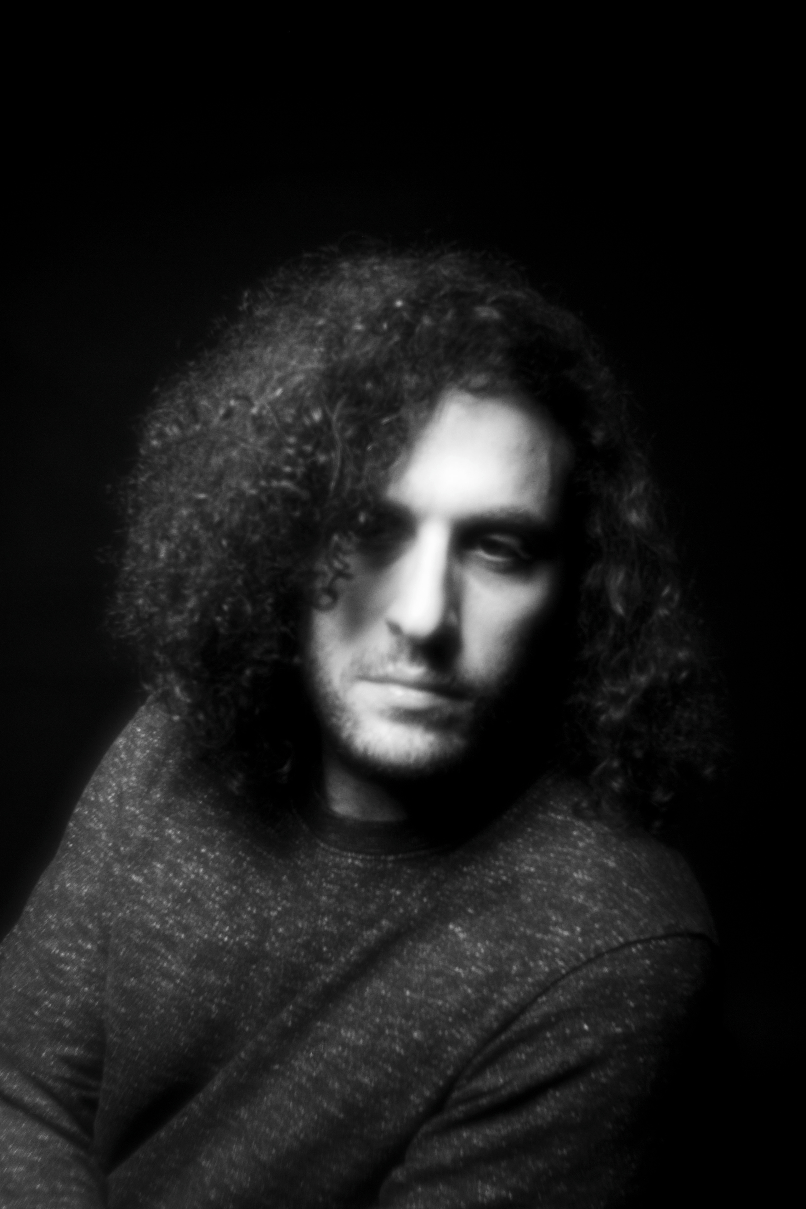 Maximilien. Anastasia Shapoval violoniste et photographe. Paris — Bourges