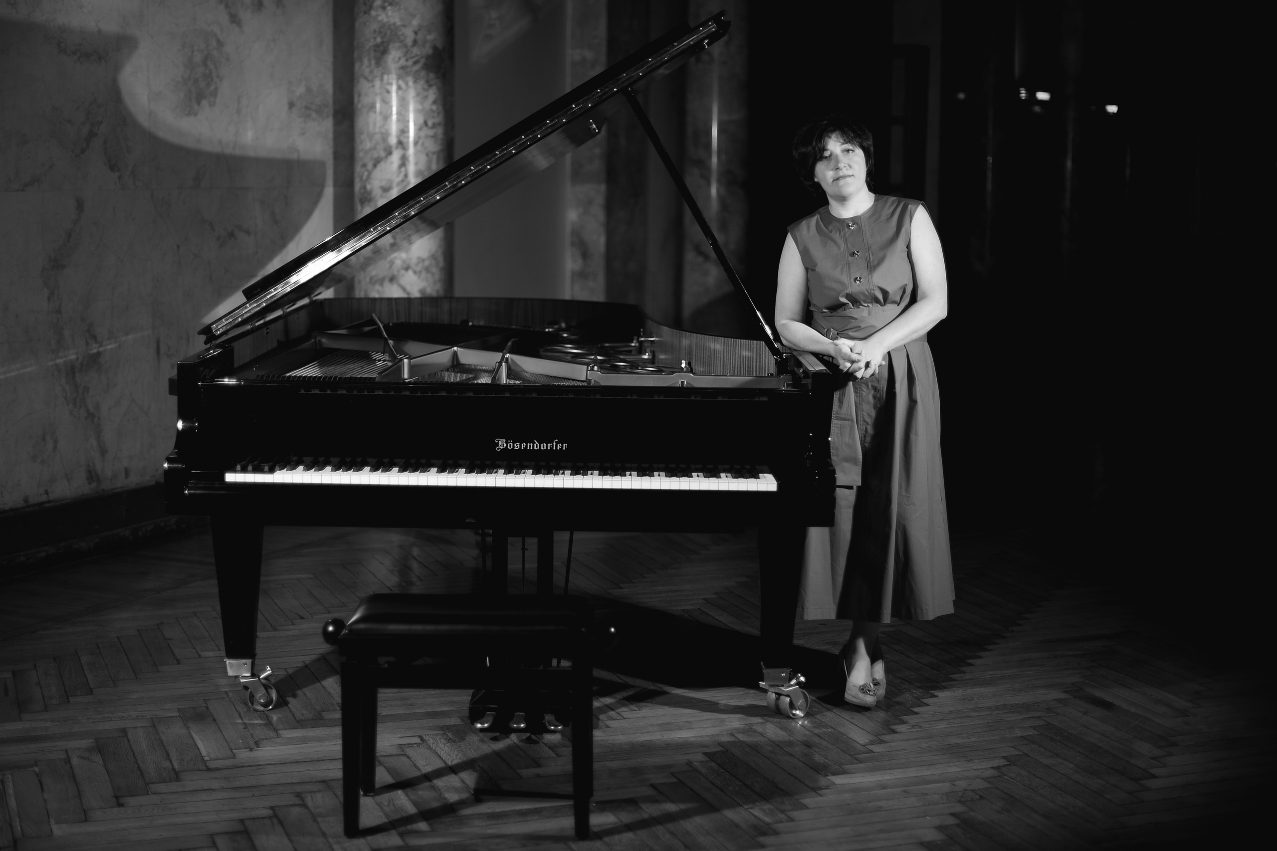 Inna Moiseeva. Anastasia Shapoval violoniste et photographe. Paris — Bourges