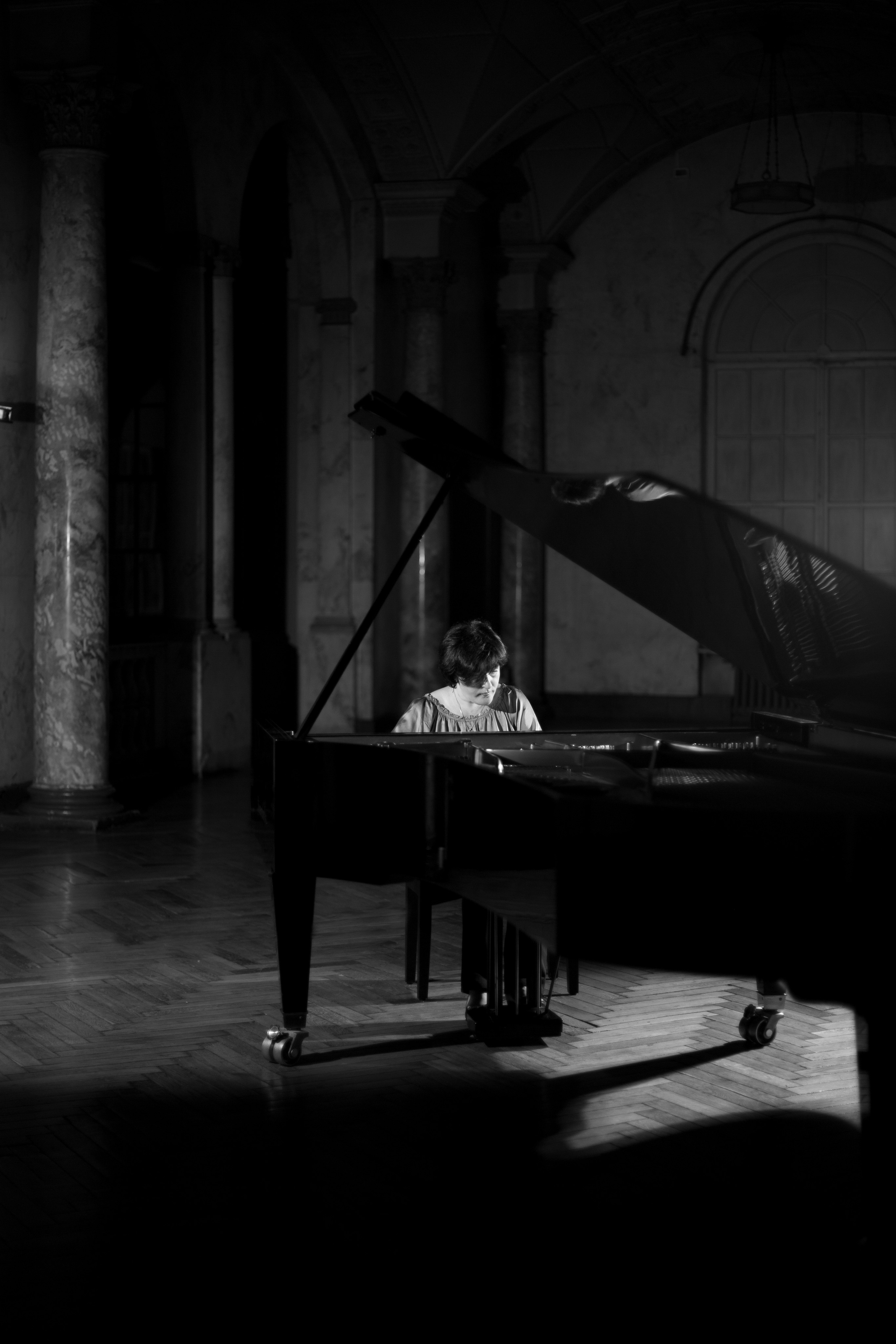 Inna Moiseeva. Anastasia Shapoval violoniste et photographe. Paris — Bourges