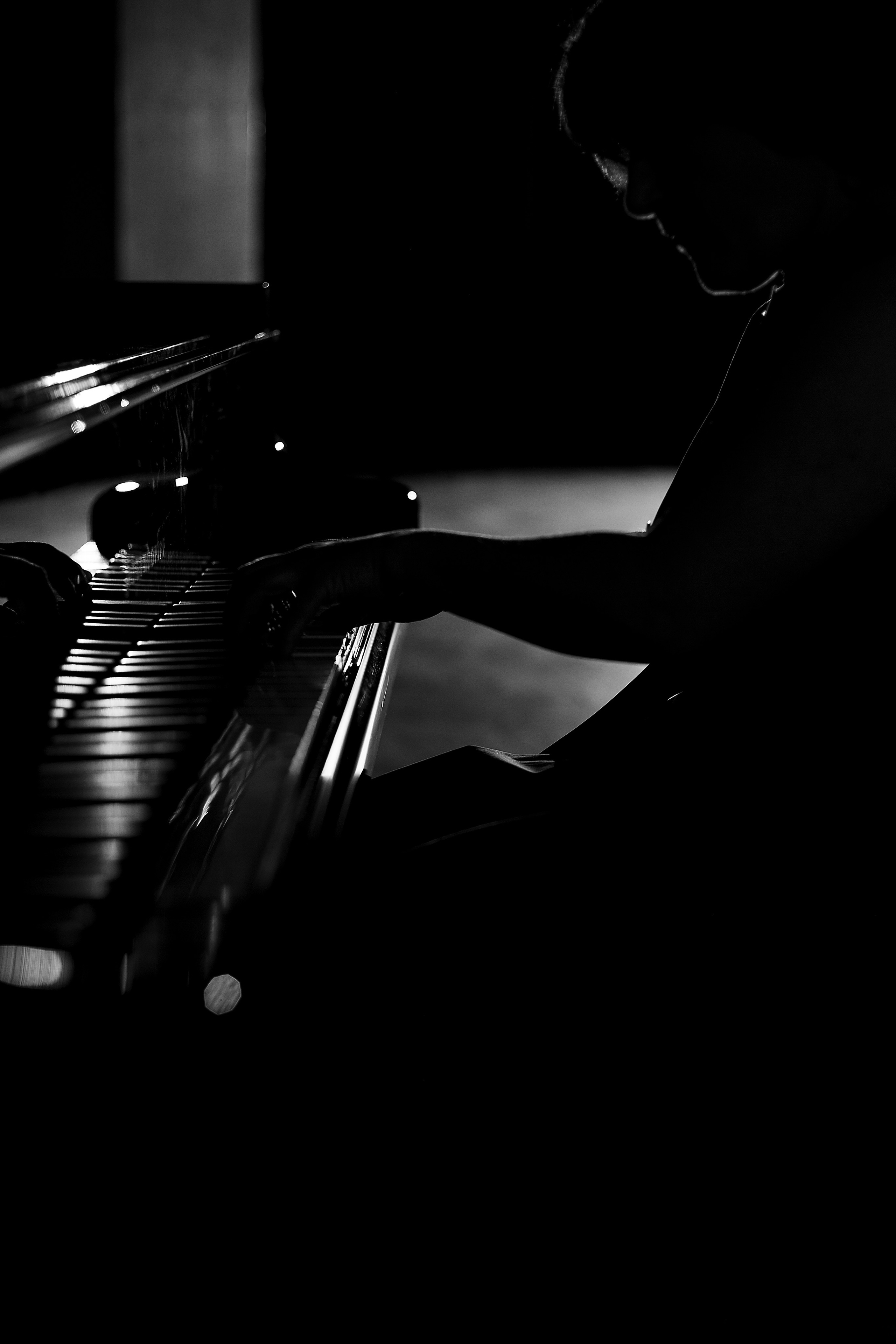 Inna Moiseeva. Anastasia Shapoval violoniste et photographe. Paris — Bourges