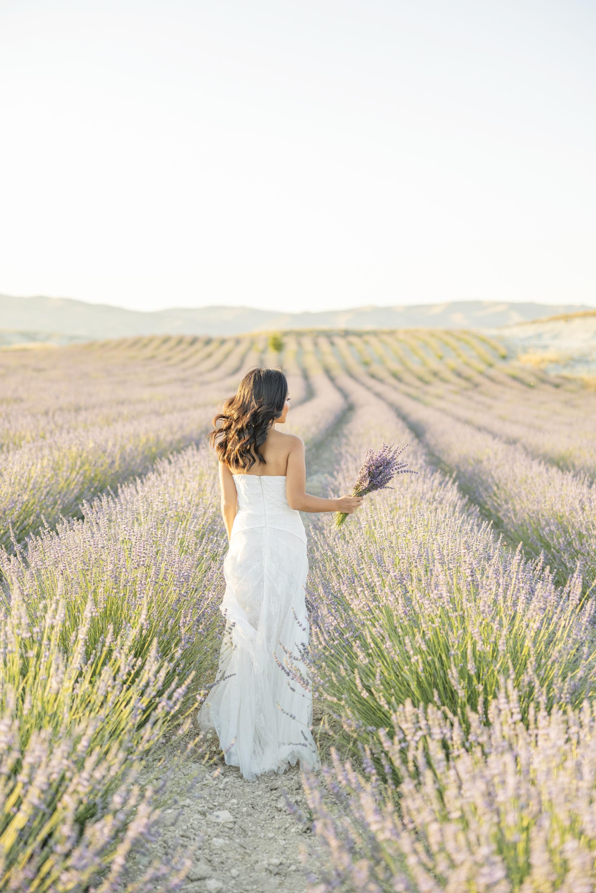 Dreamy Photoshoot in a Lavender Field. Julia Ganch I Fashion Wedding Photography I Cappadocia Turkey
