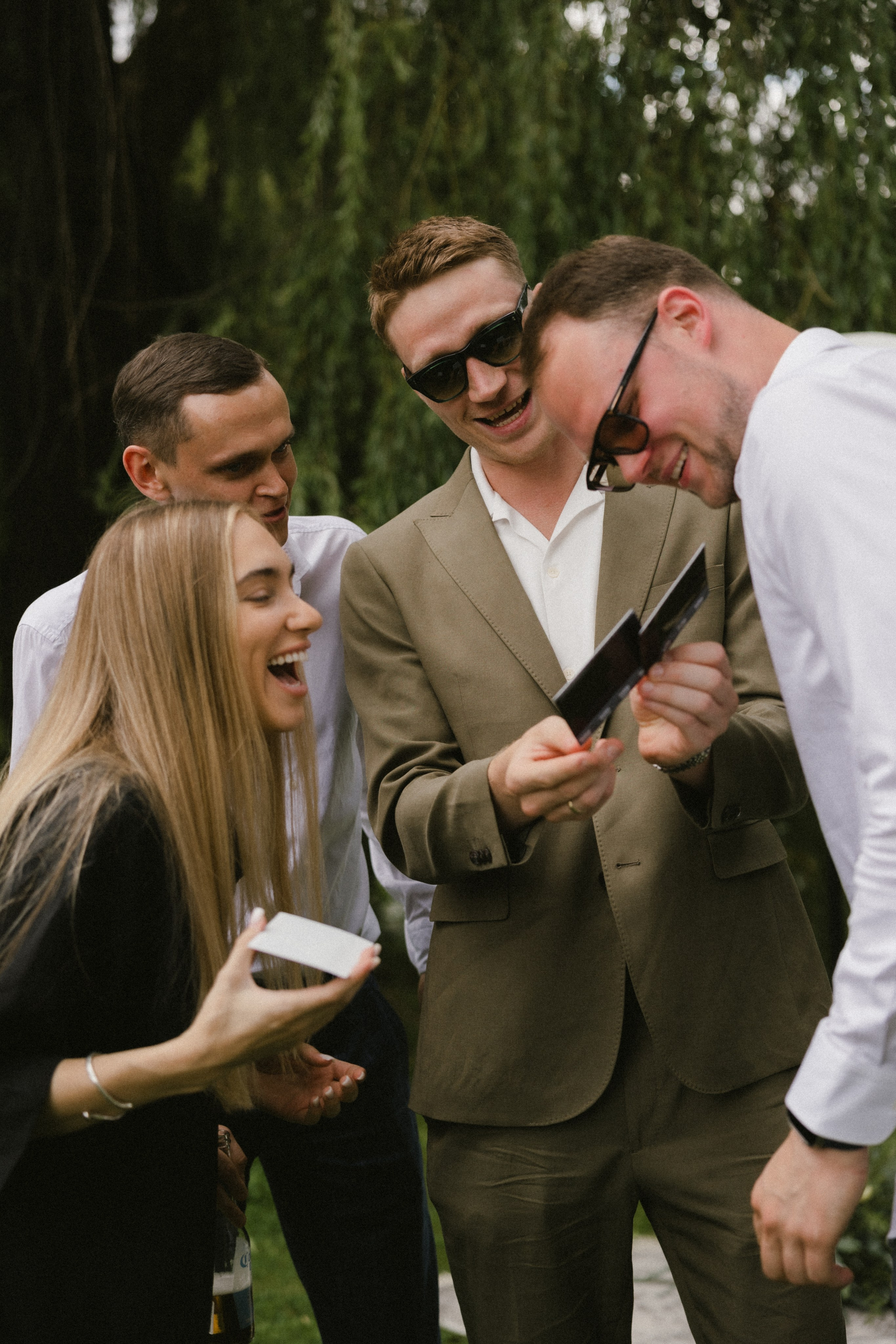 Ieva ir Martynas | Vestuvės Kauno botanikos sode. Vestuvių ir šeimų fotografė Lena Bondarenko / belove photo