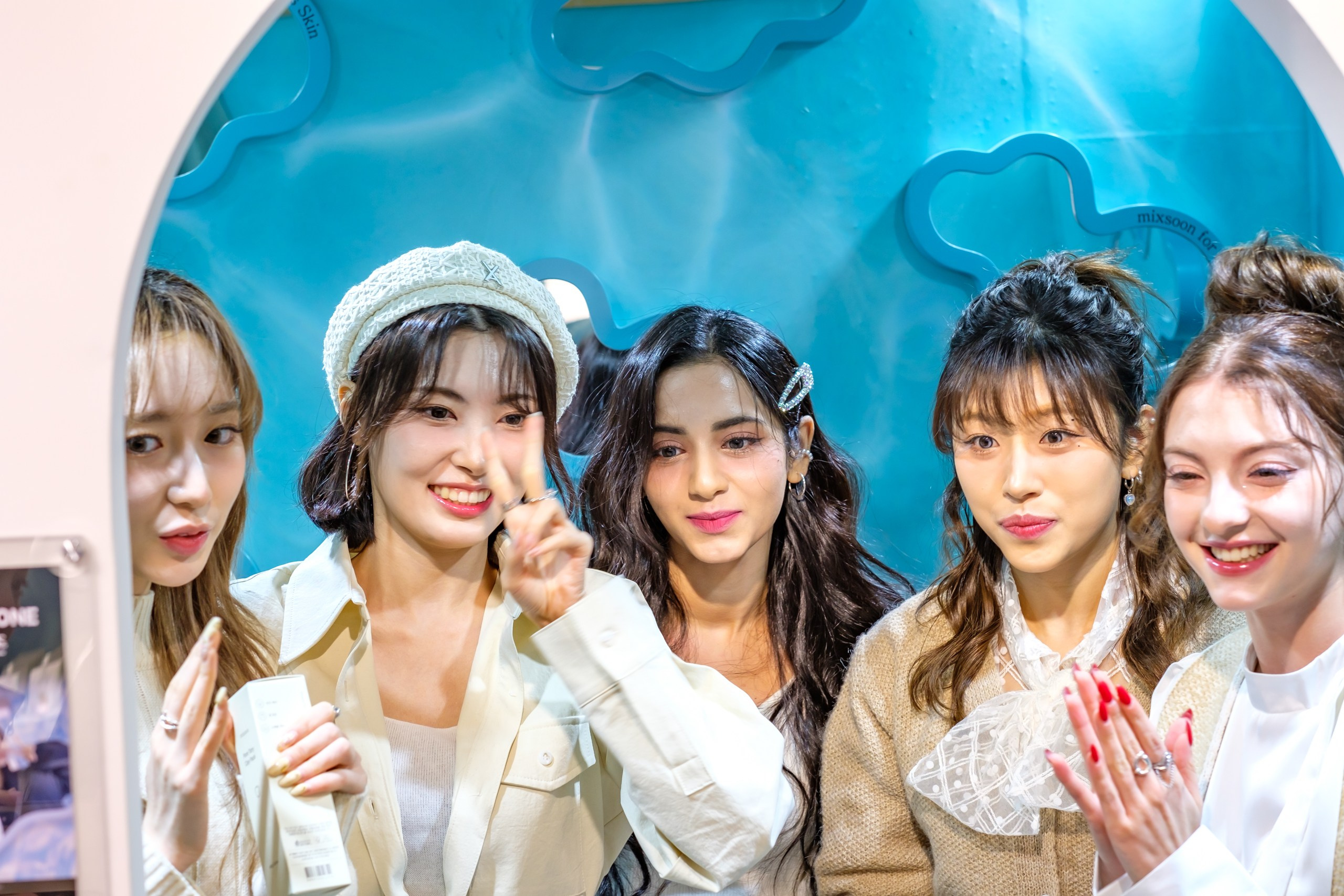 X: IN & MIXSOON in Seoul. Photographer in Seoul Dobrokvashina Natalya