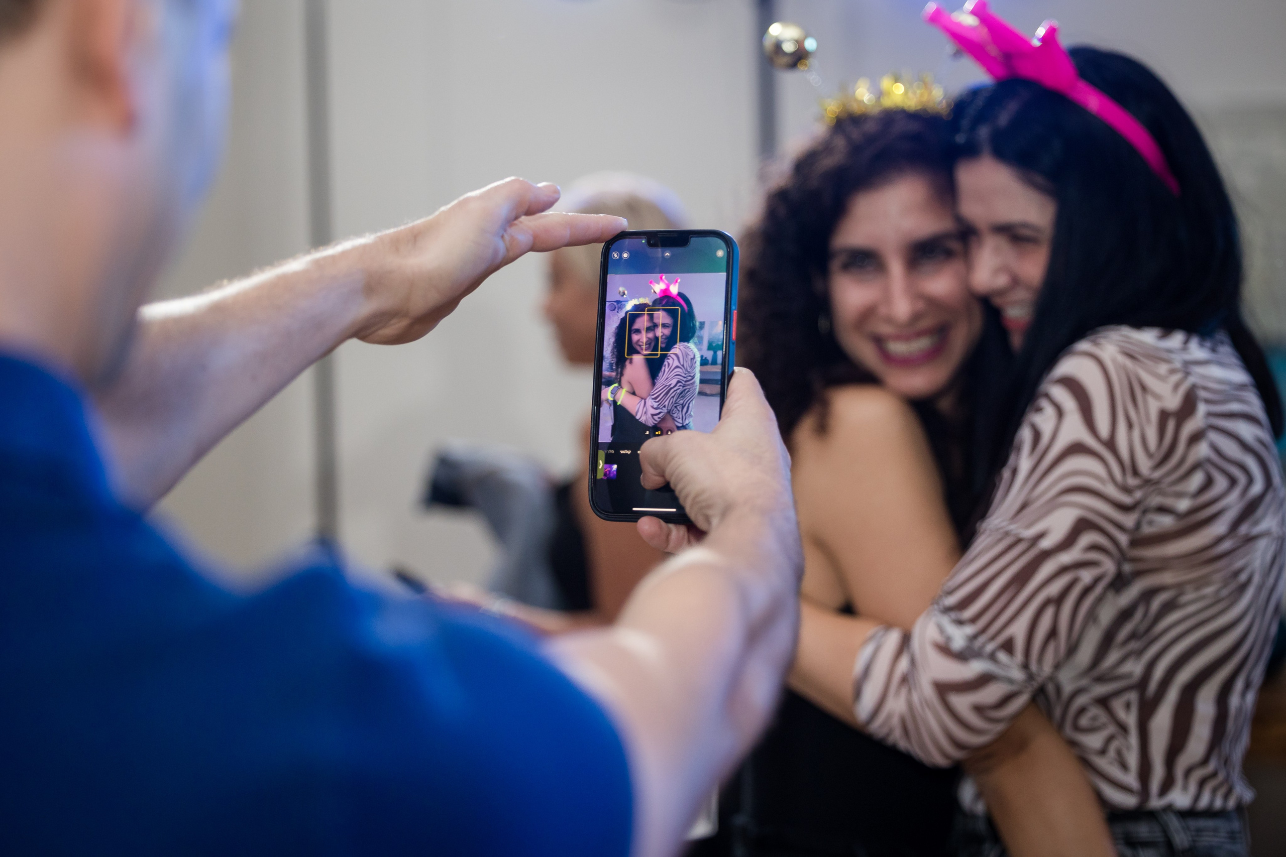 Pfizer. AMIR BUCHNIK PHOTOGRAPHER