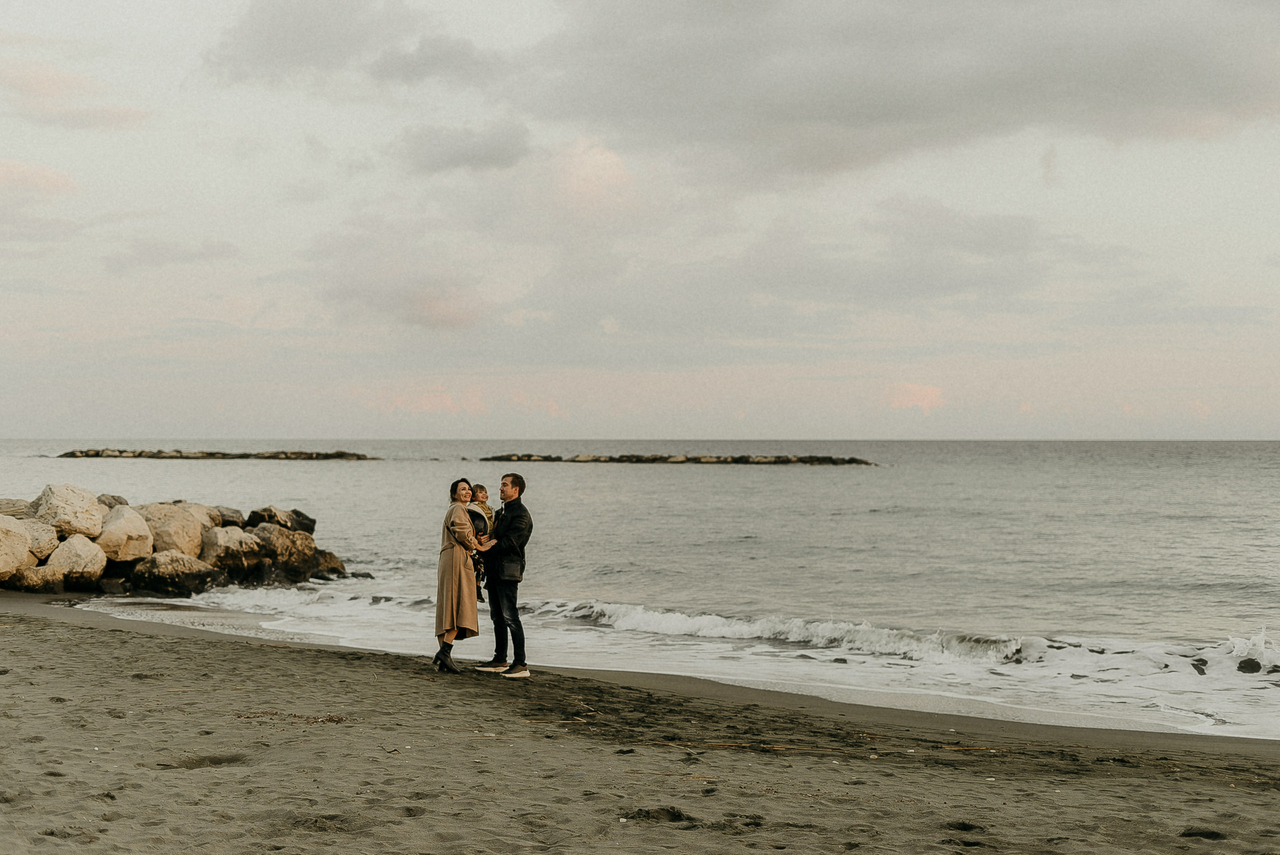 Photo walk by the sea / Прогулка у моря. Портретный и семейный фотограф в Лимассоле Кипр Анна Руссу