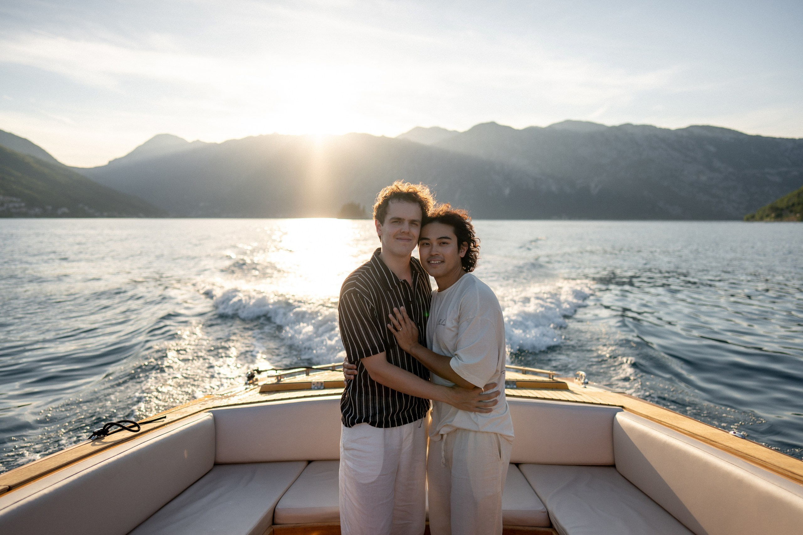 Perast Boat Proposal. Trouwfotograaf & videograaf in Montenegro | Maria & Vasilii