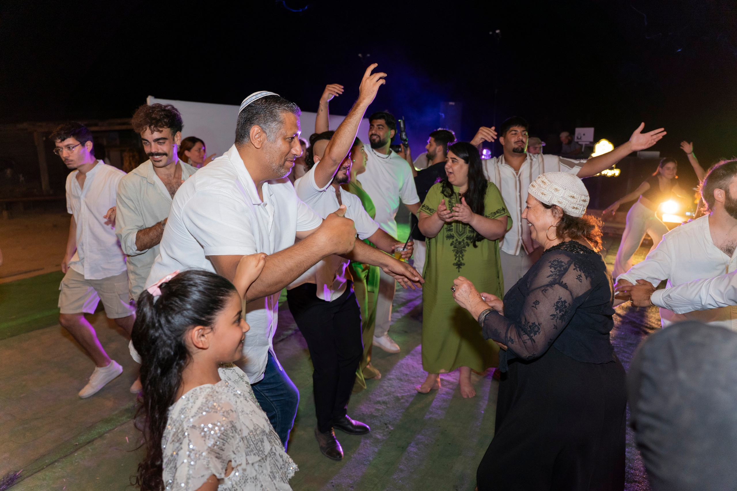 אביה ואחיה. יוסף מזרחי צילום חתונה, ברית וזוגיות. צלם מקצועי שאוהב להוציא אתכם הכי יפים ברגעים הכי מרגשים