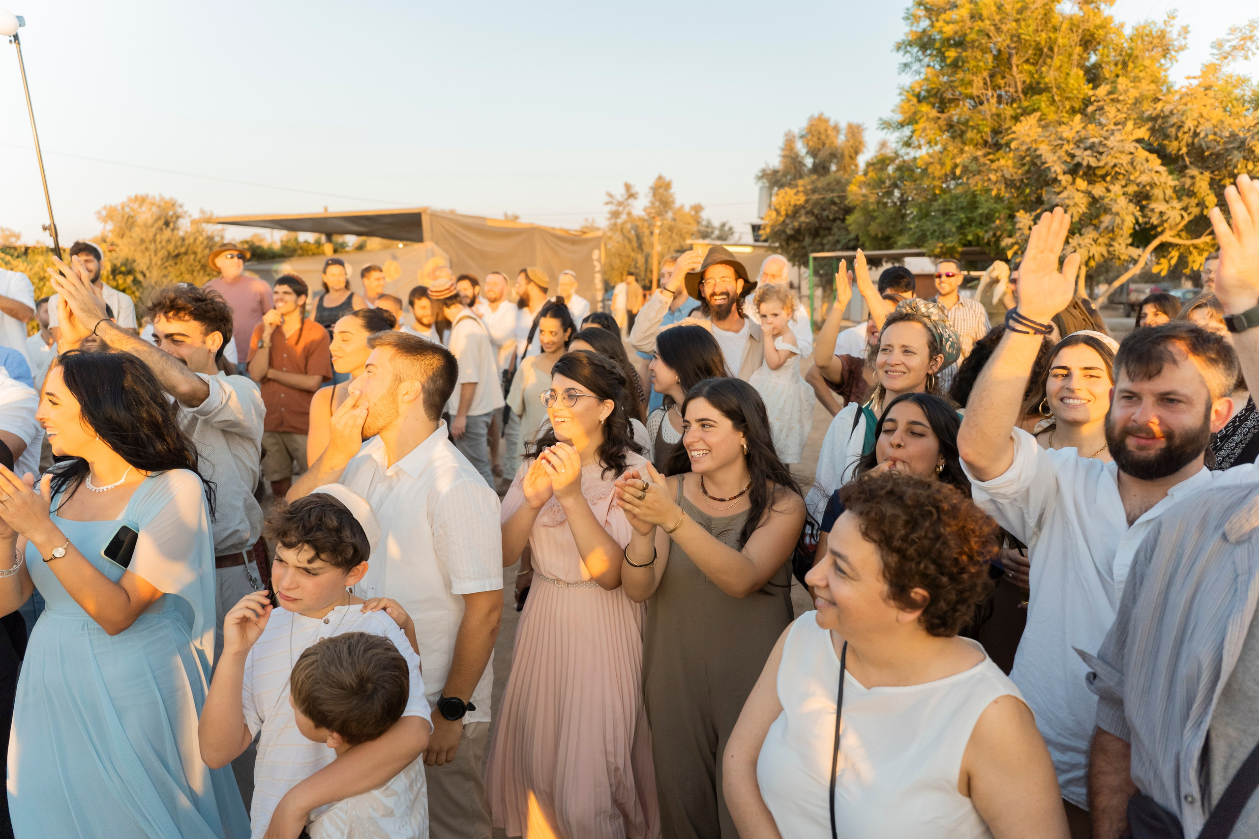 אביה ואחיה. יוסף מזרחי צילום חתונה, ברית וזוגיות. צלם מקצועי שאוהב להוציא אתכם הכי יפים ברגעים הכי מרגשים