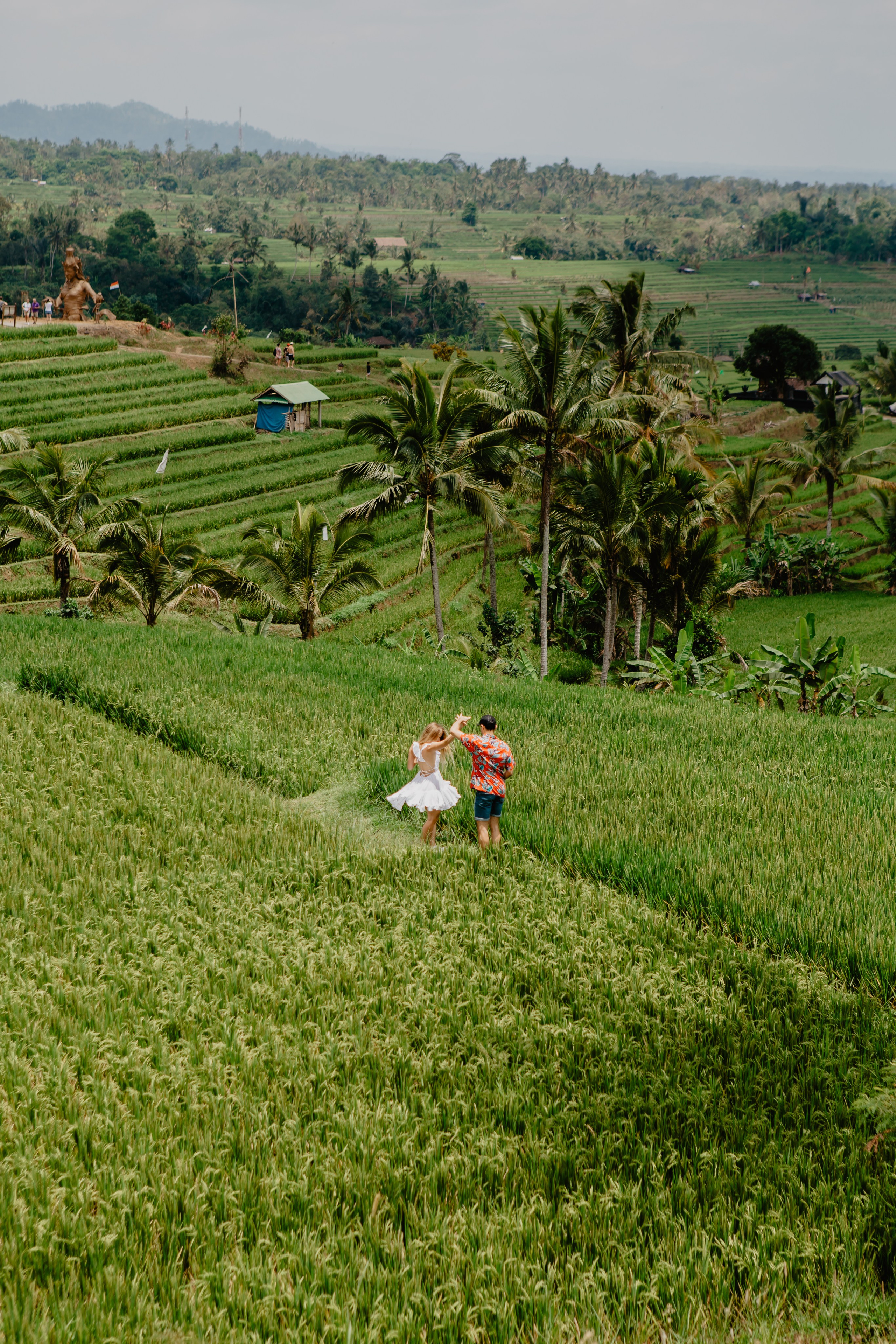 Honeymoon photo shoot in Bali. Female Photographer in Bali