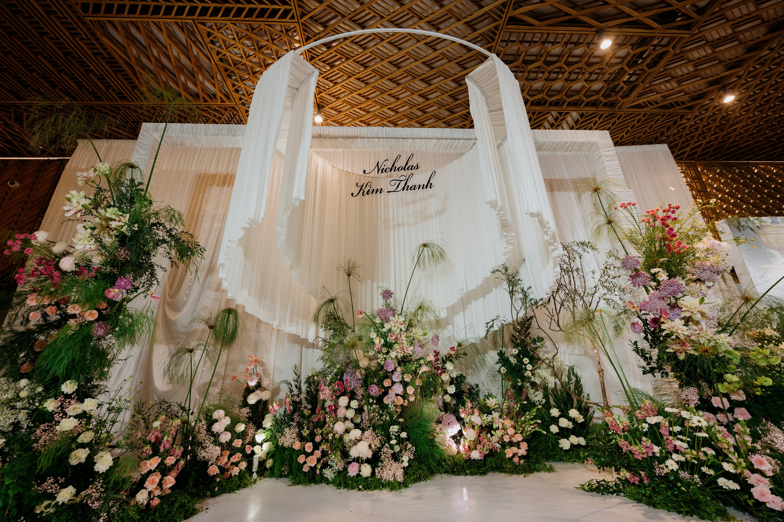 Nicholas & KimThanh / GemCenter 24.05.2026. Nhiếp ảnh gia đám cưới hàng đầu tại Thành Phố Hồ Chí Minh