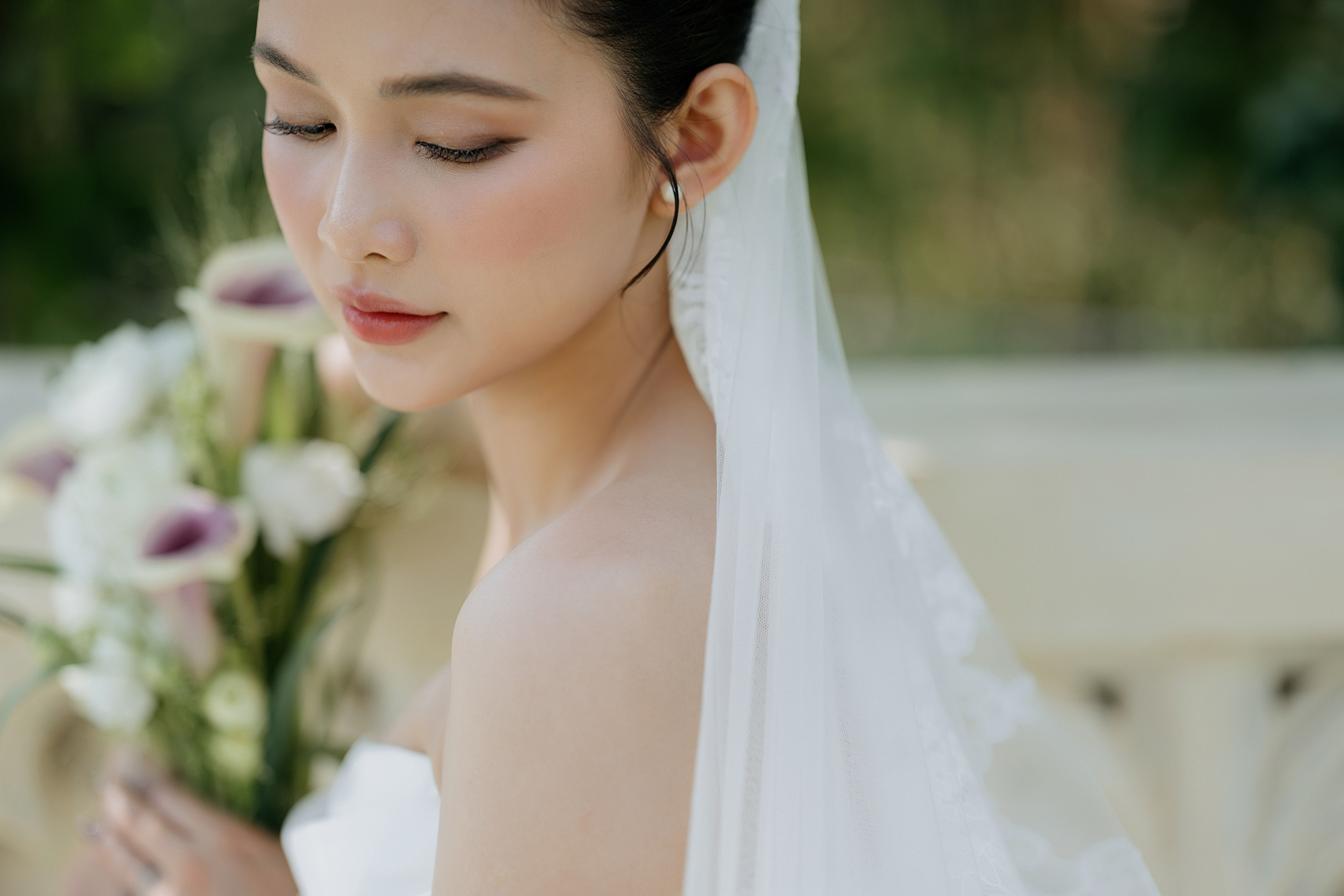 THU & NHU / An garden. Saigon Wedding Present | Art Beyond Moments