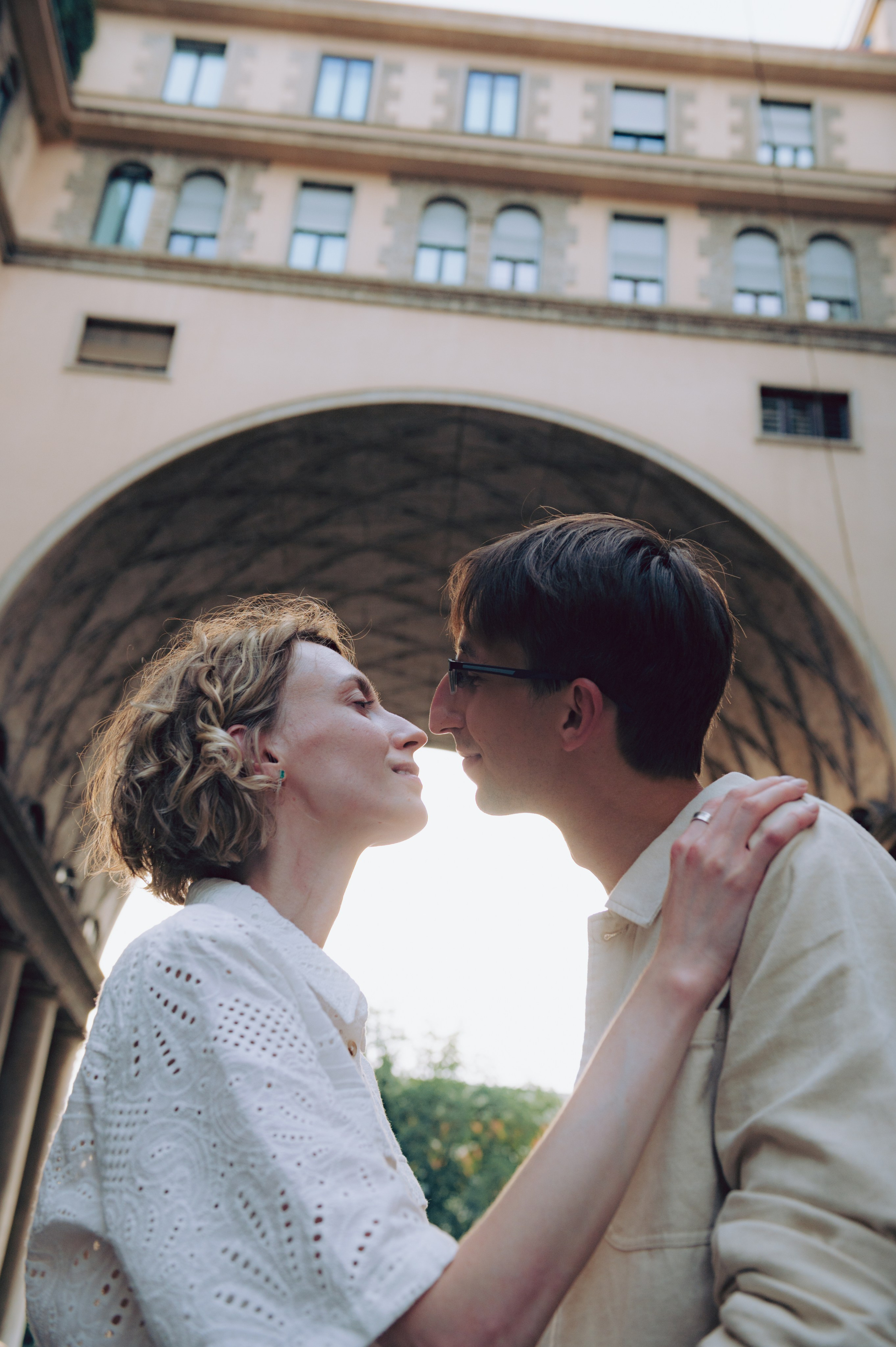 Summer love story in Milan. AnaMilanoFoto | Couple & Wedding Photographer in Milan