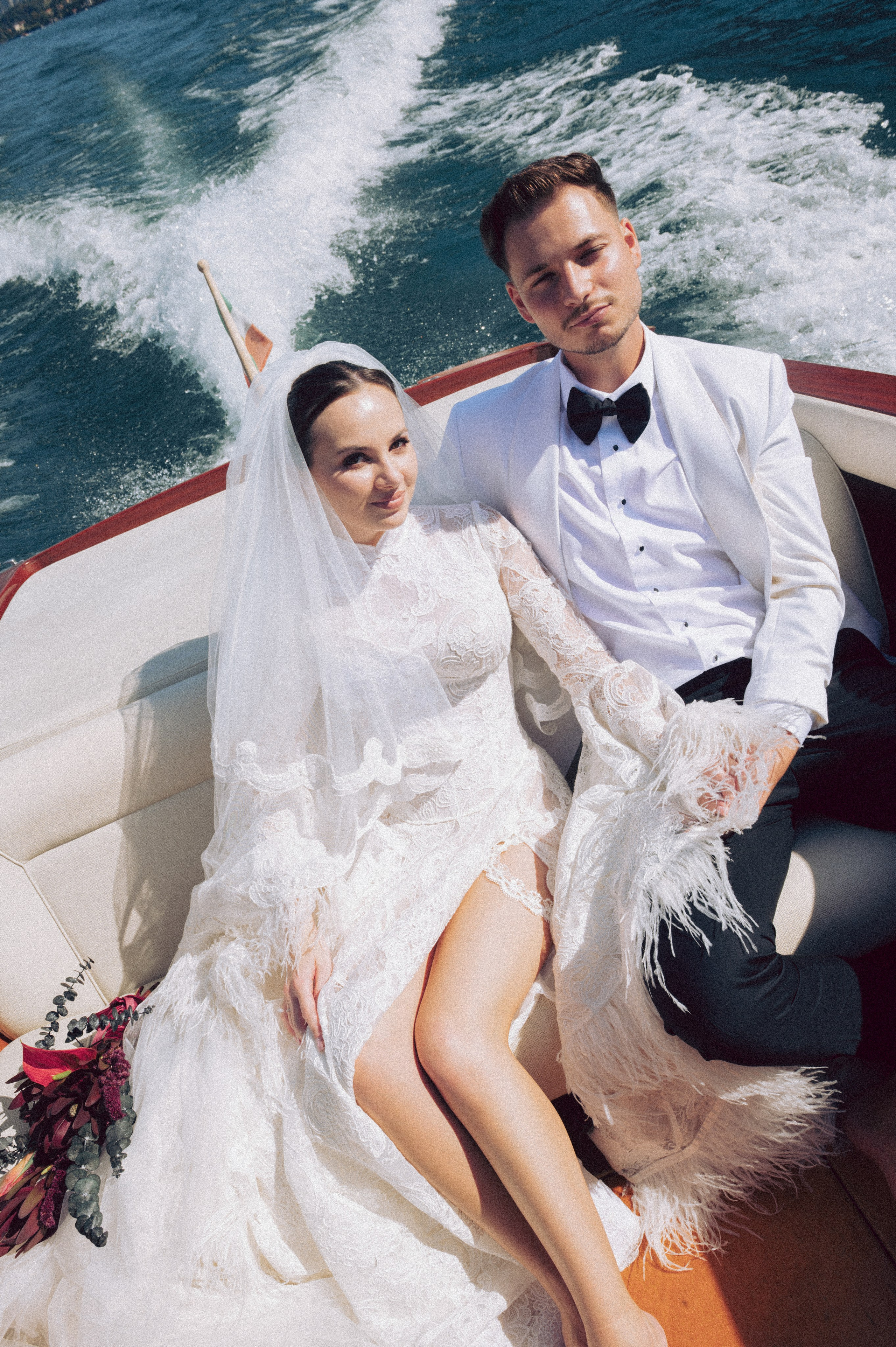 Wedding shoot at villa Melzi. AnaMilanoFoto | Couple & Wedding Photographer in Milan