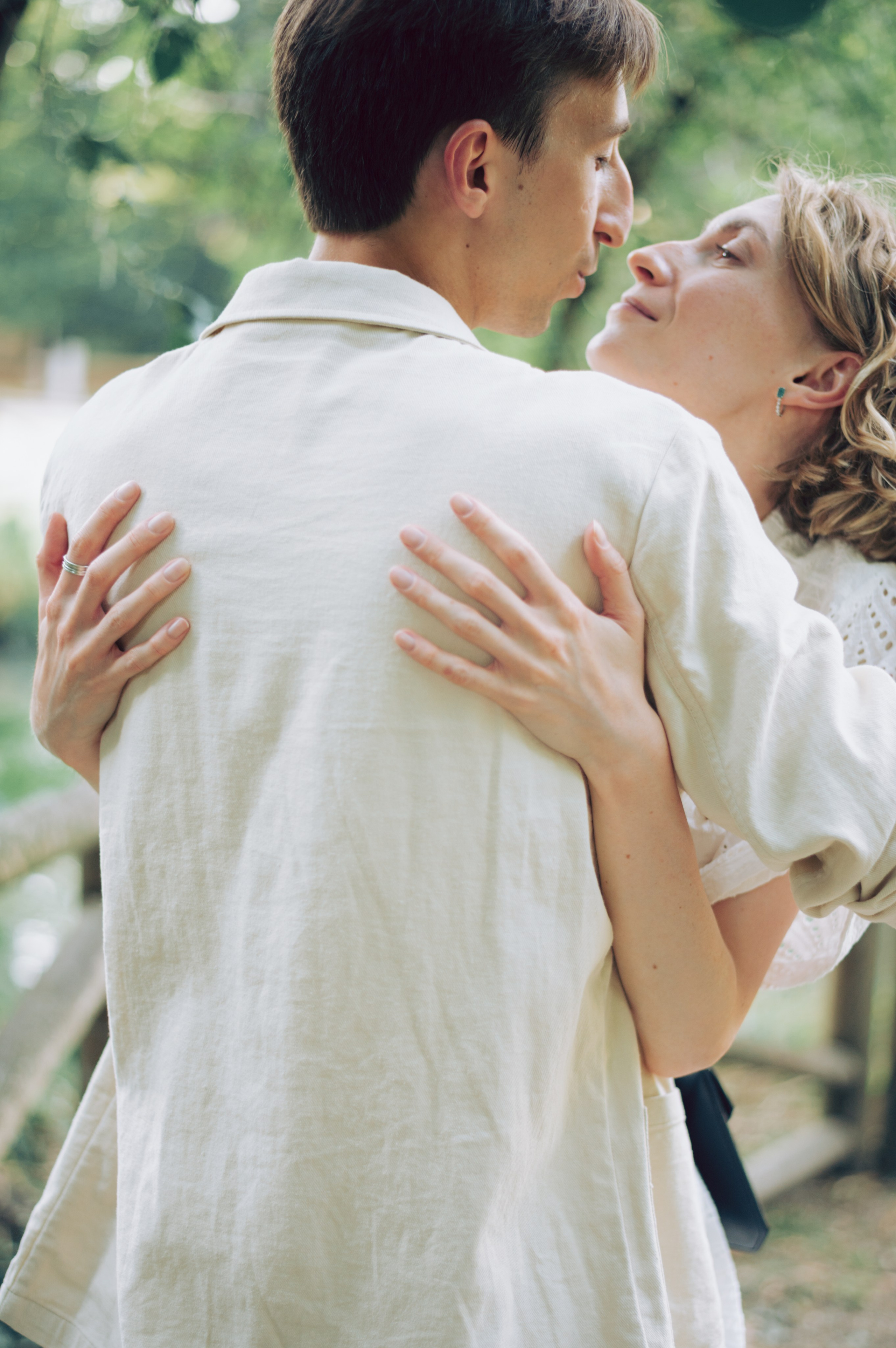 Summer love story in Milan. AnaMilanoFoto | Couple & Wedding Photographer in Milan