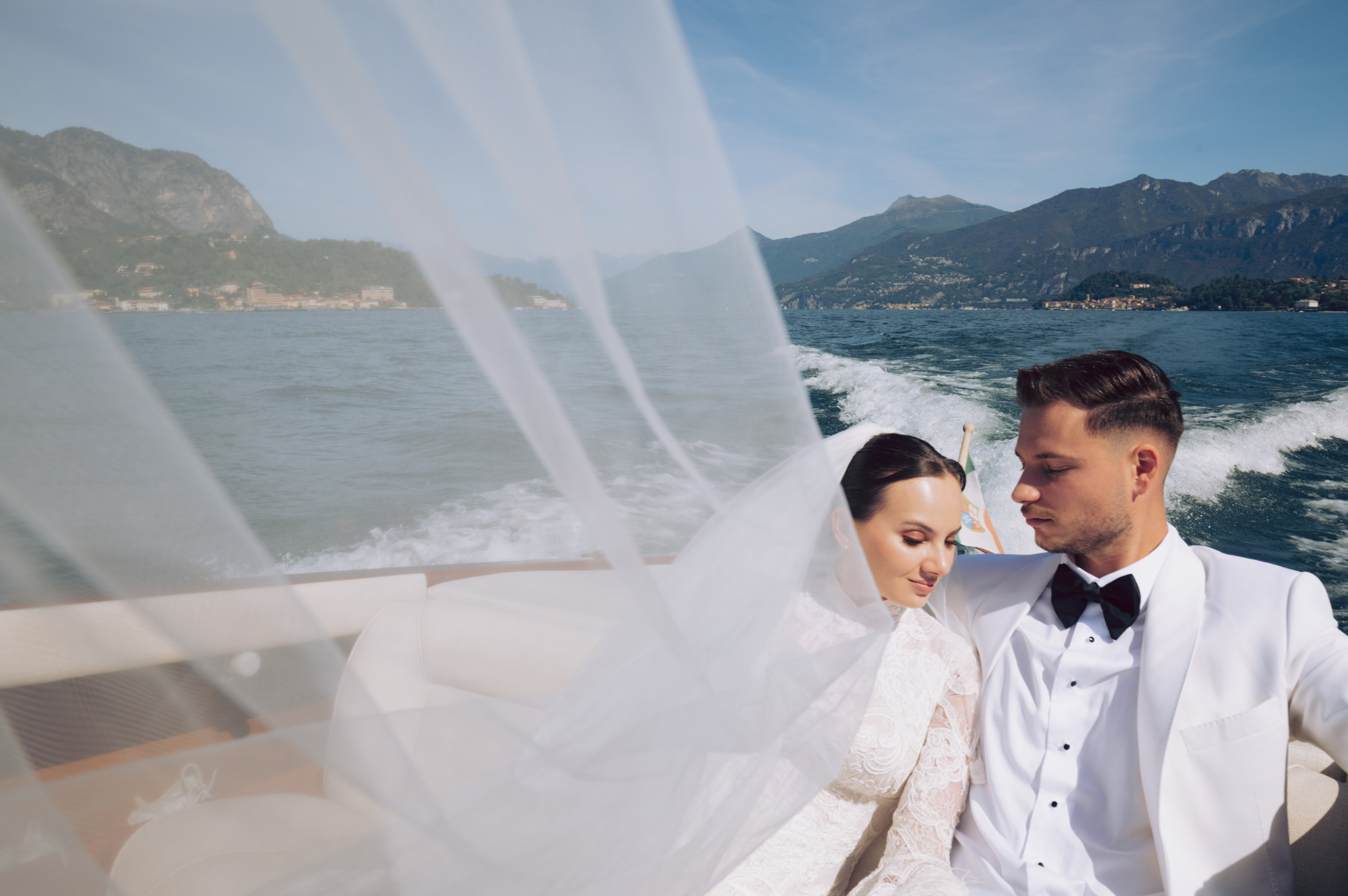 Wedding shoot at villa Melzi. AnaMilanoFoto | Couple & Wedding Photographer in Milan