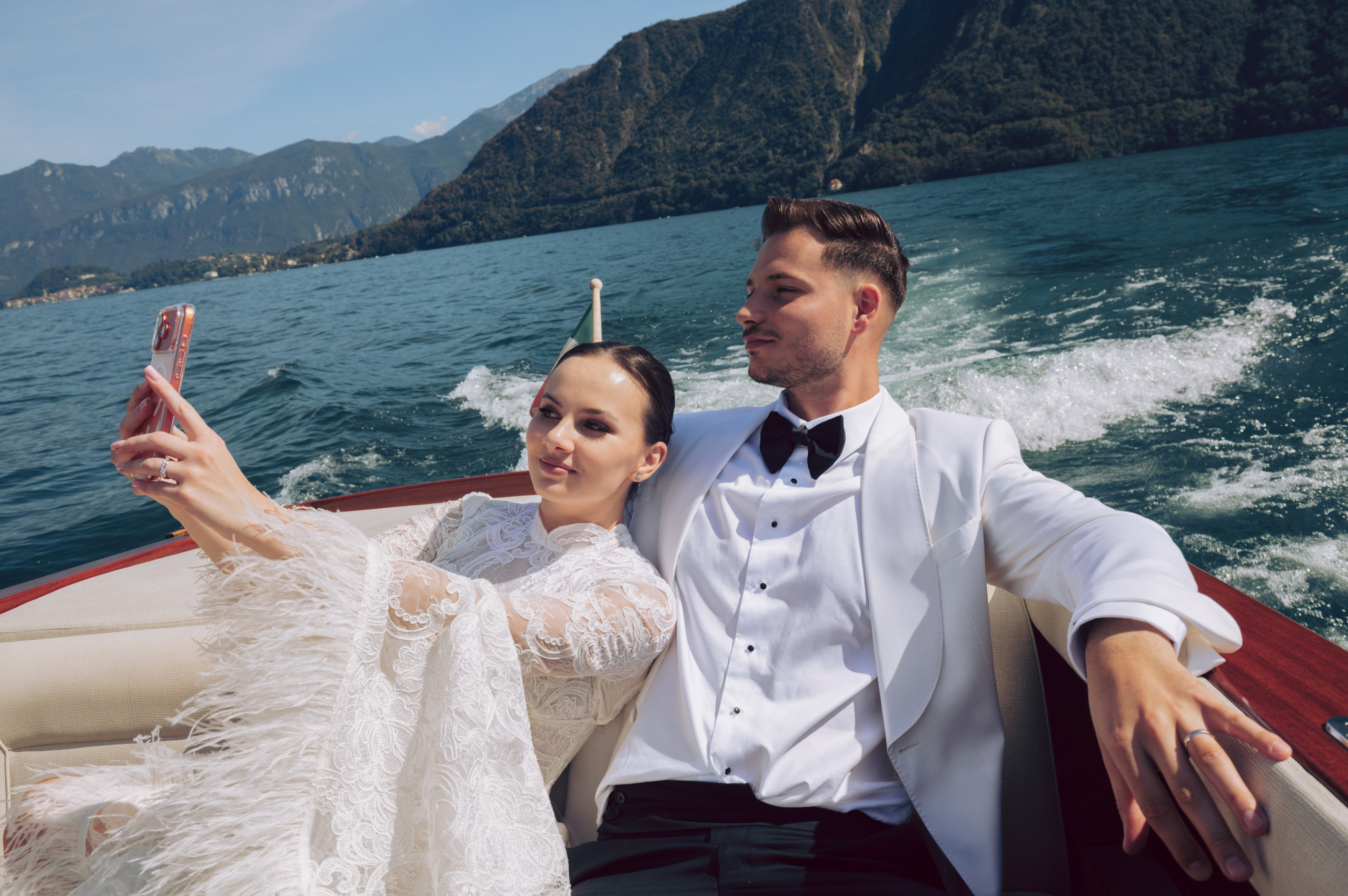 Wedding shoot at villa Melzi. AnaMilanoFoto | Couple & Wedding Photographer in Milan