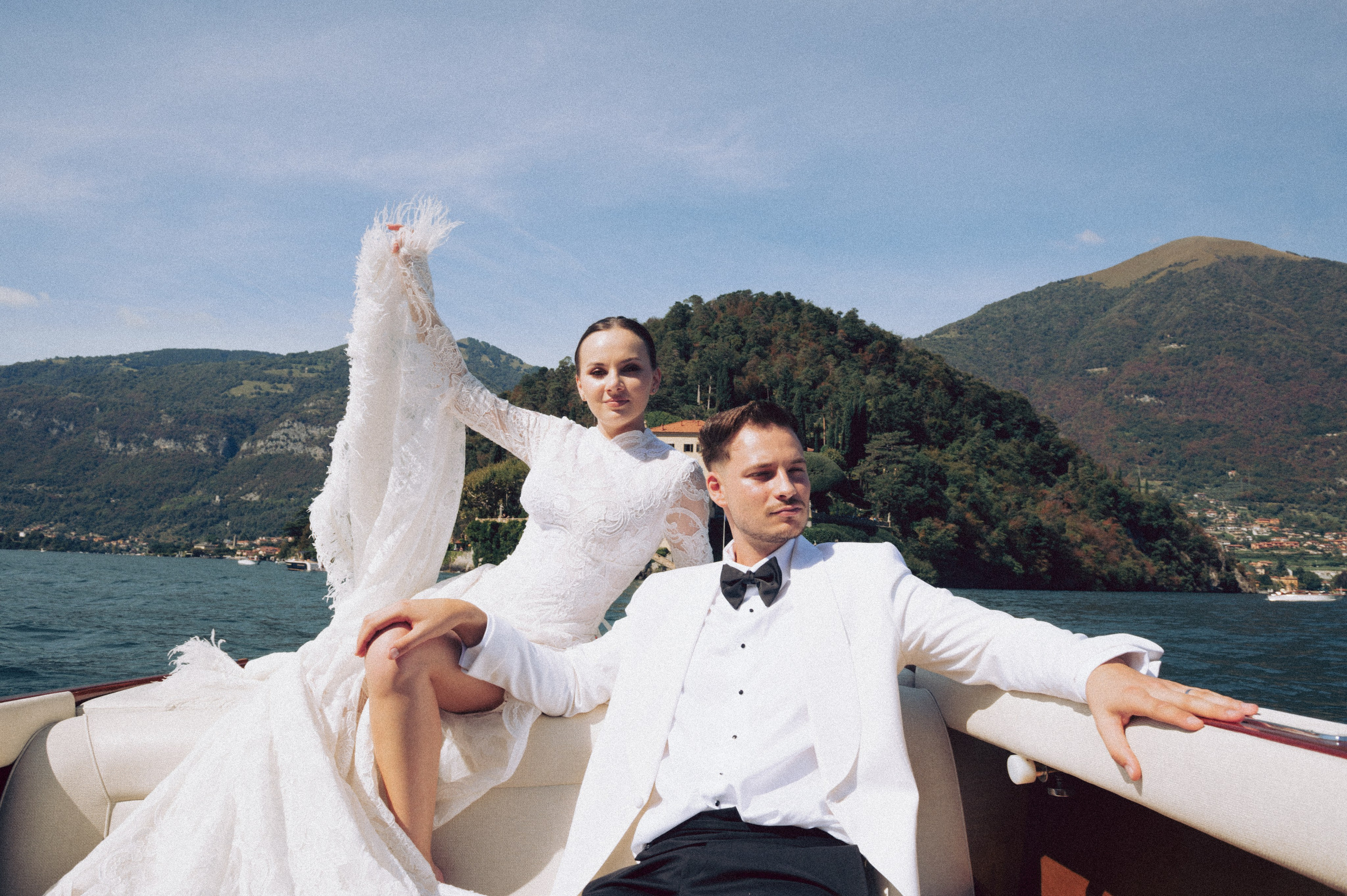 Wedding shoot at villa Melzi. AnaMilanoFoto | Couple & Wedding Photographer in Milan