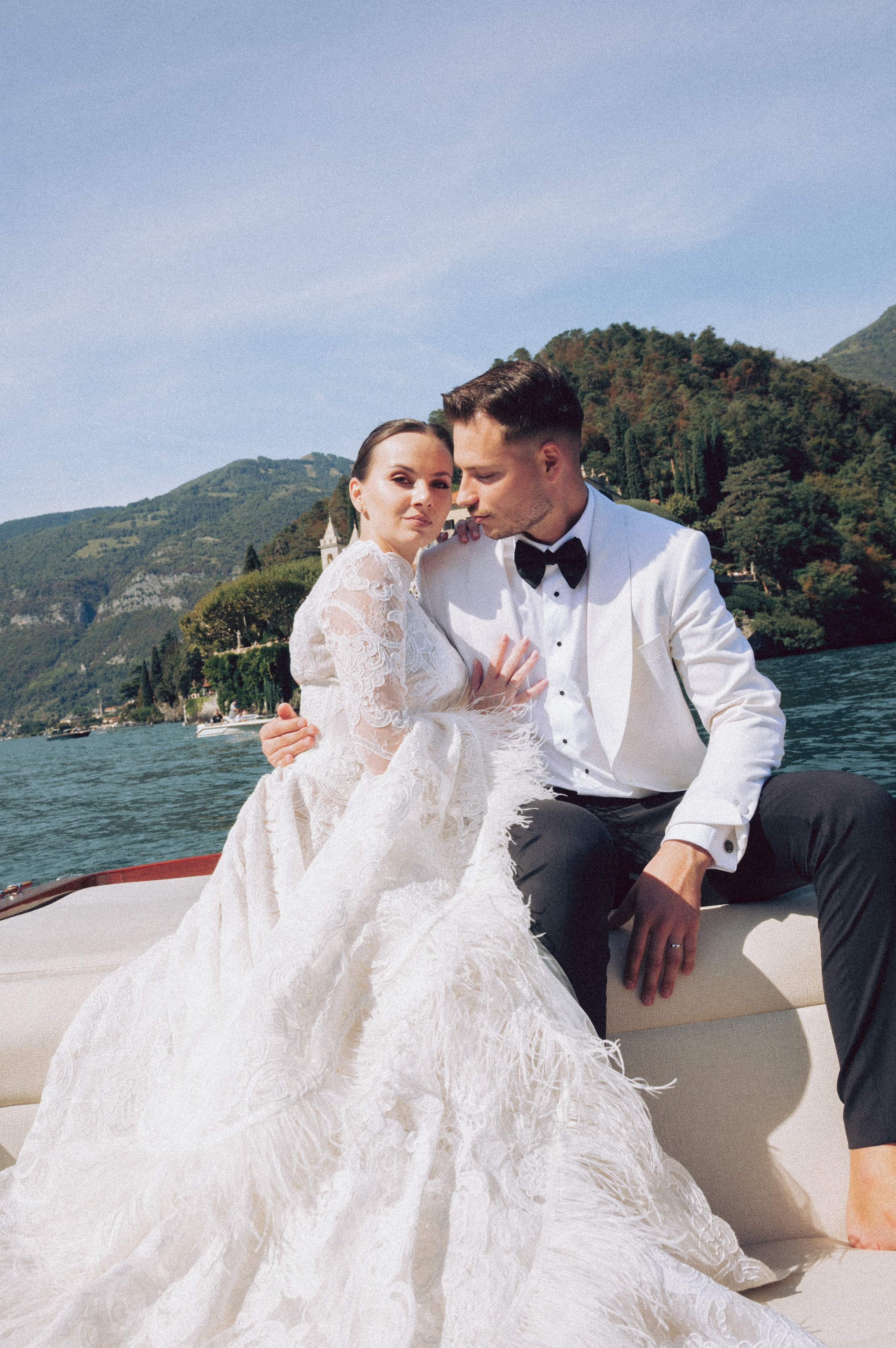 Wedding shoot at villa Melzi. AnaMilanoFoto | Couple & Wedding Photographer in Milan
