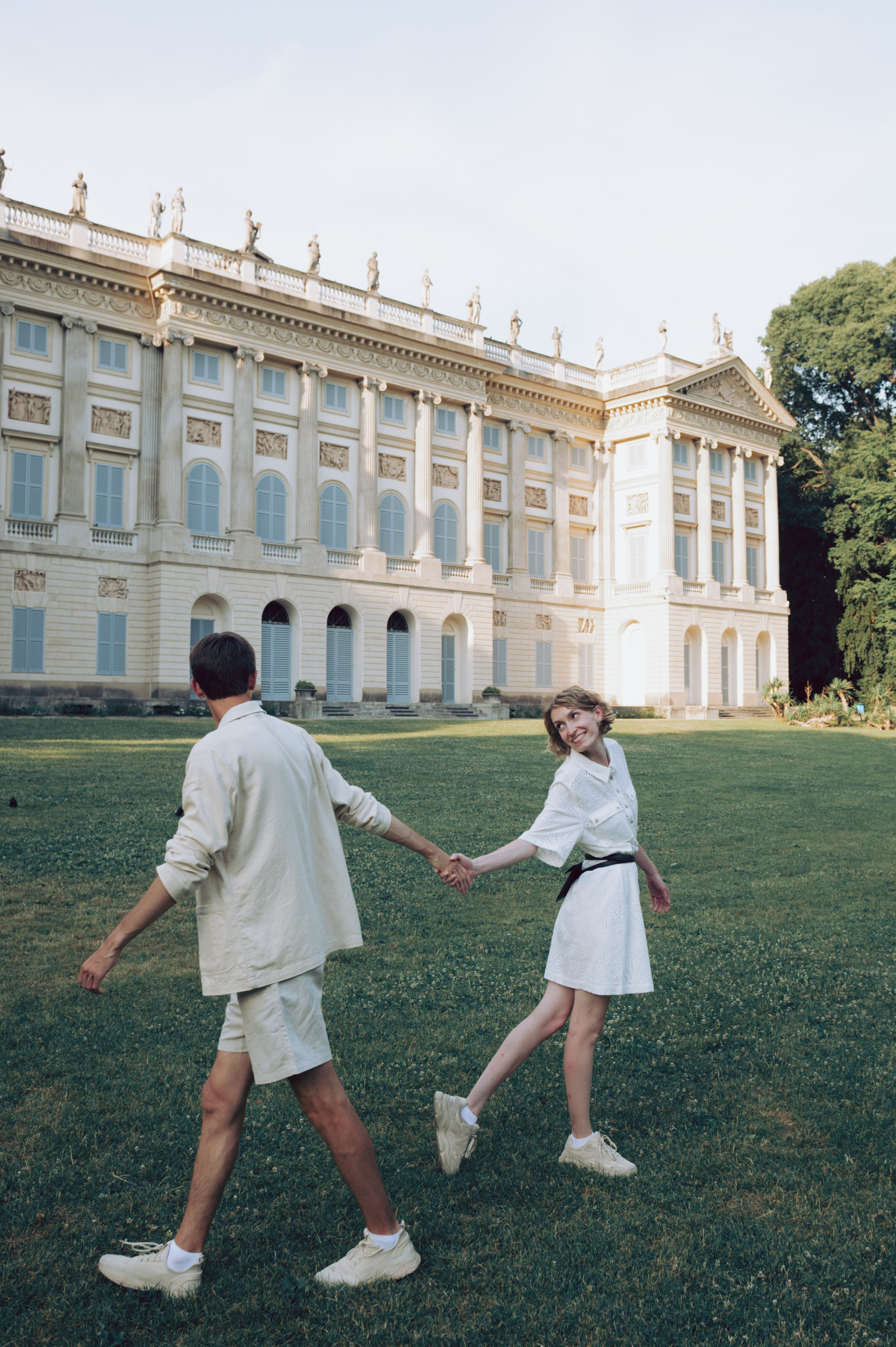 Summer love story in Milan. AnaMilanoFoto | Couple & Wedding Photographer in Milan