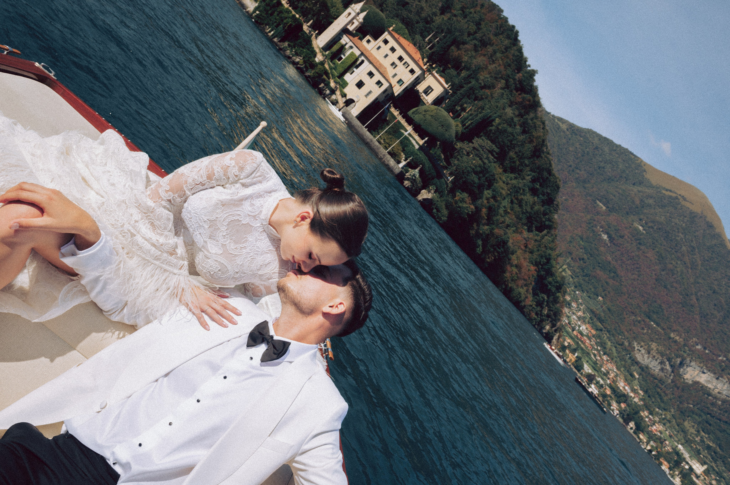 Wedding shoot at villa Melzi. AnaMilanoFoto | Couple & Wedding Photographer in Milan