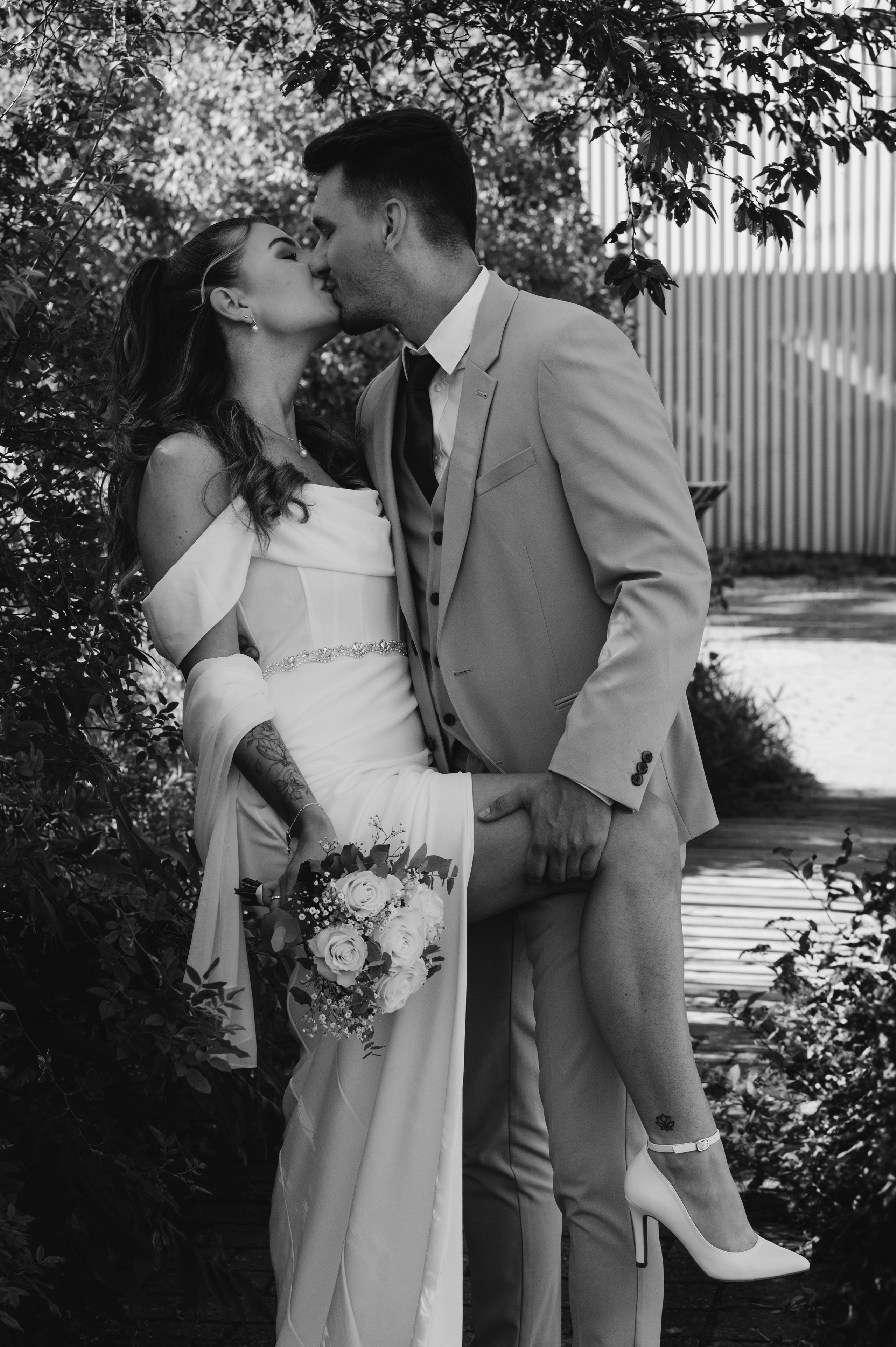 CIVIL WEDDING IN STADTSCHLOSS IN HERRIEDEN. Фотограф в Нюрнберге Ирина Менерт из Ансбаха