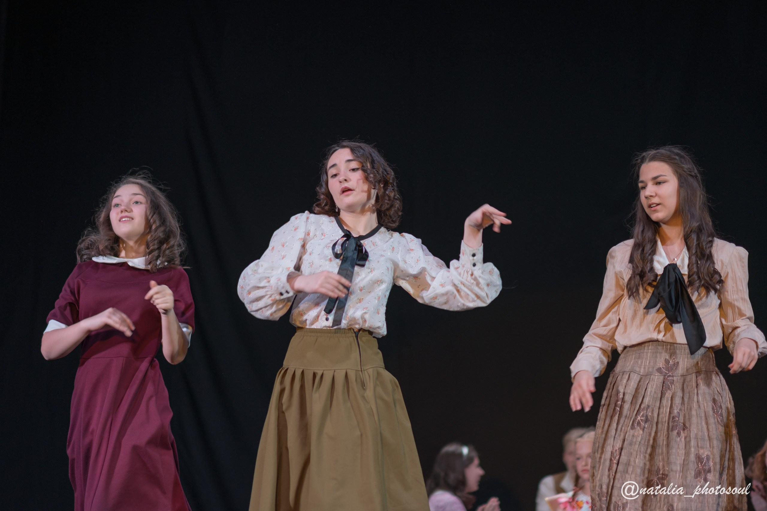 Performance “Our Town” School and Theater “Artist”. Photographer in Seoul Dobrokvashina Natalya