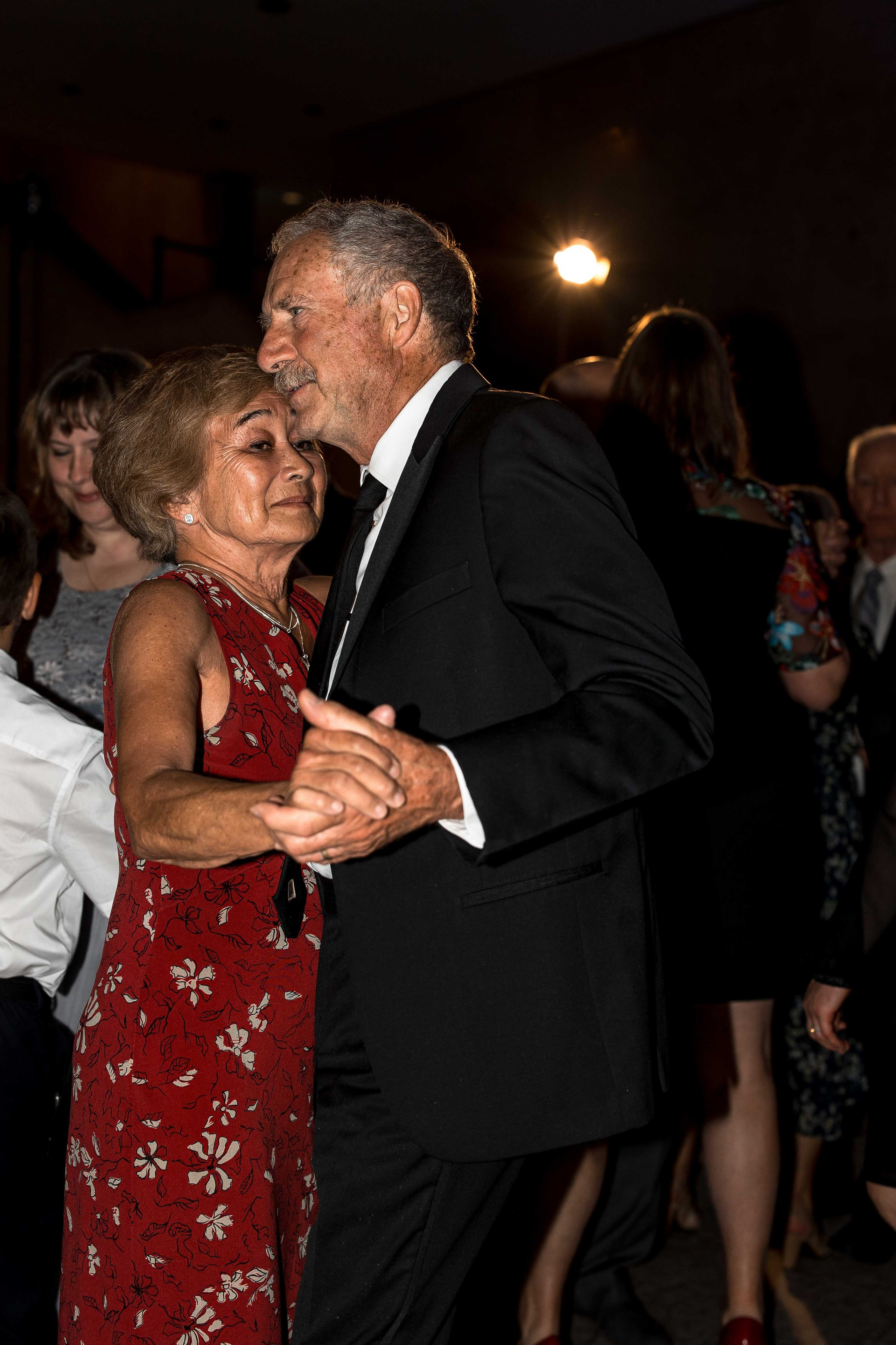 Khrystyna & Zachary (Winnipeg Art Gallery). Wedding Photographer in Winnipeg — Cinematic & Timeless by Vitiuk Photography