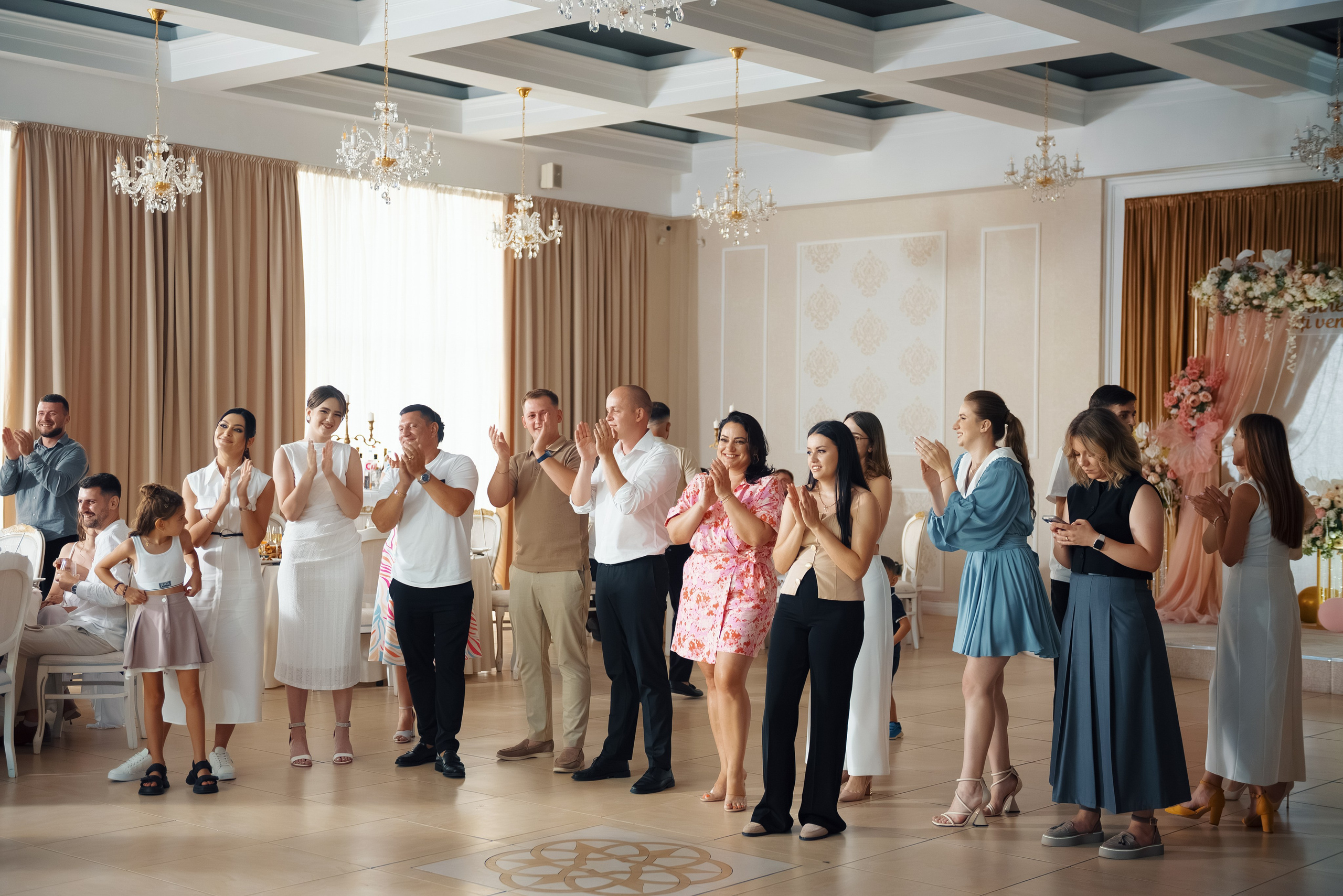 Съемка кресбин организация и проведение торжеств. Zauglom — креативная продакшн-компания полного цикла