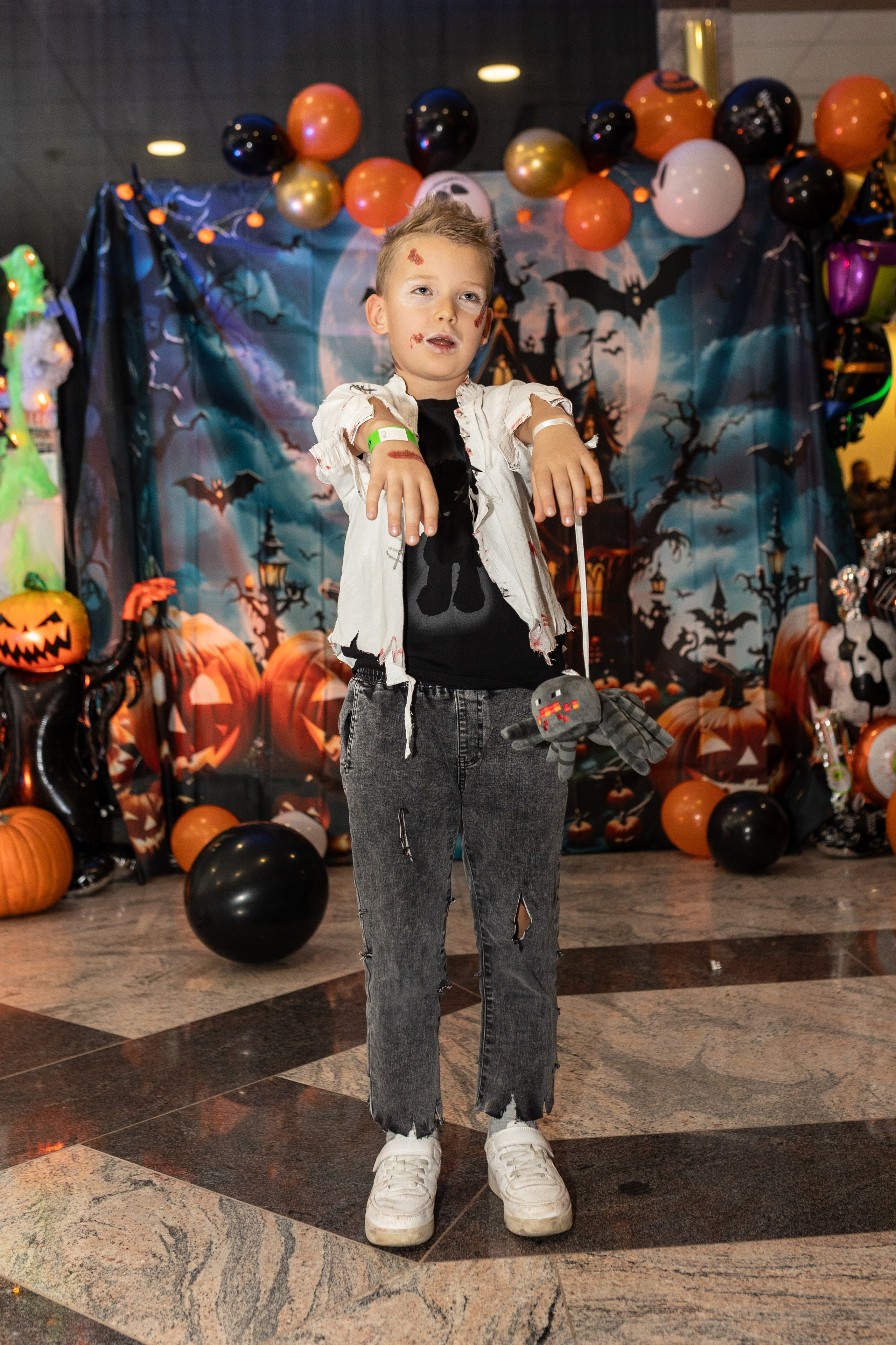 Leo dance studio Helloween 2025. Семейный и детский фотограф в Варшаве Мила Бобровская