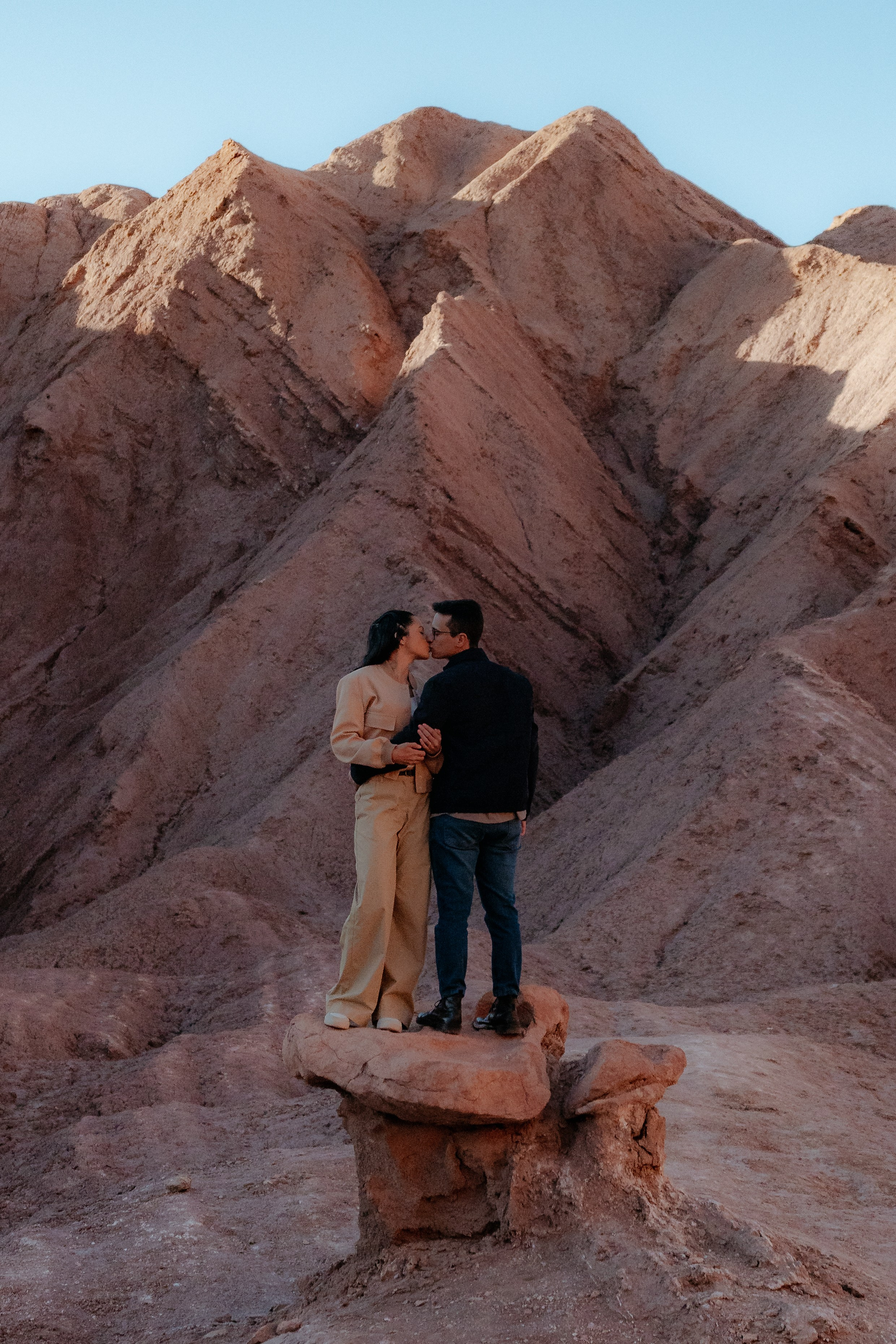 Sessão casual no Vale dos Cogumelos. Fotógrafo em San Pedro de Atacama