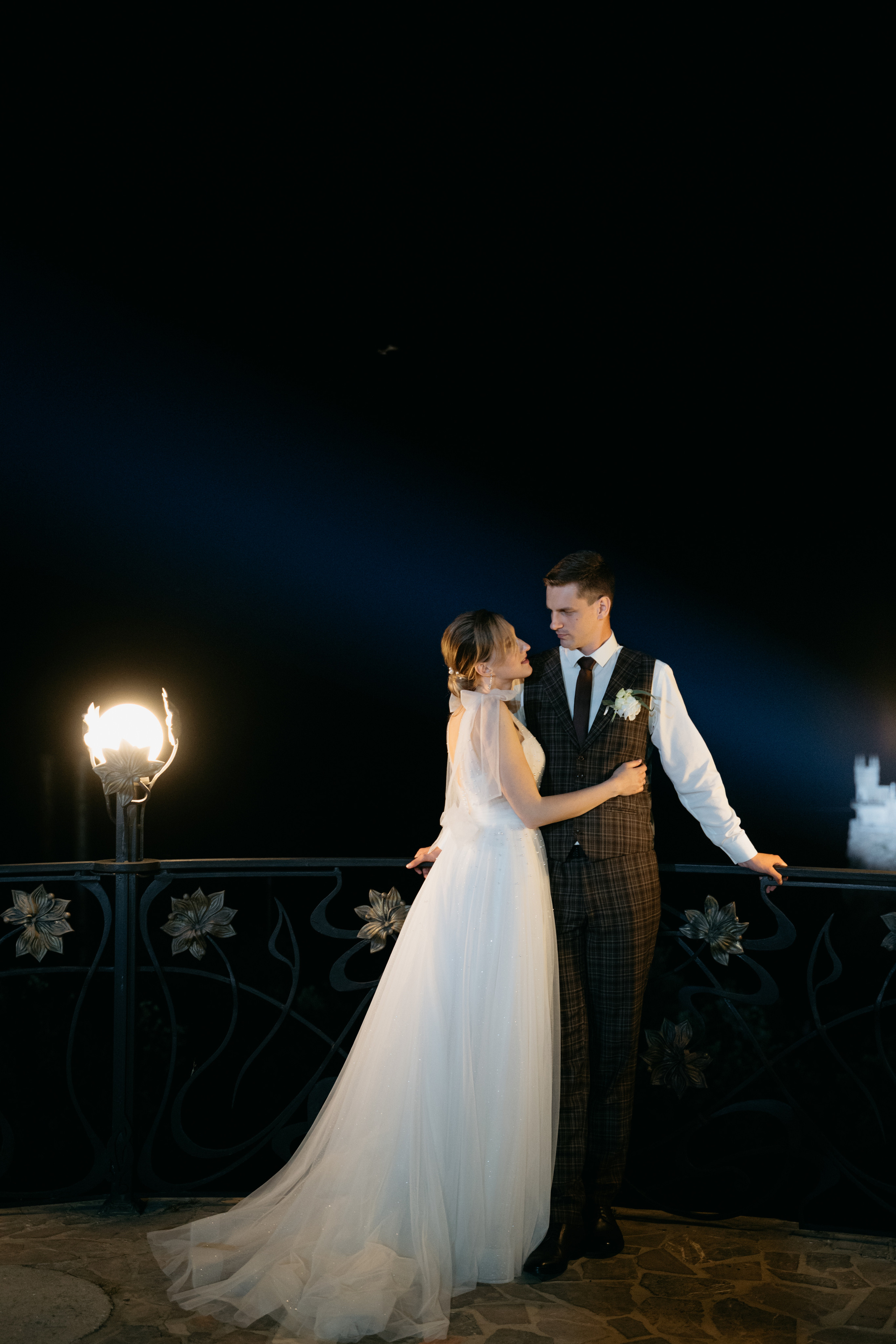 Свадебная фотосессия с видом на Ласточкино гнездо. Свадебный и семейный фотограф Алексей Попов. Штутгарт, Германия