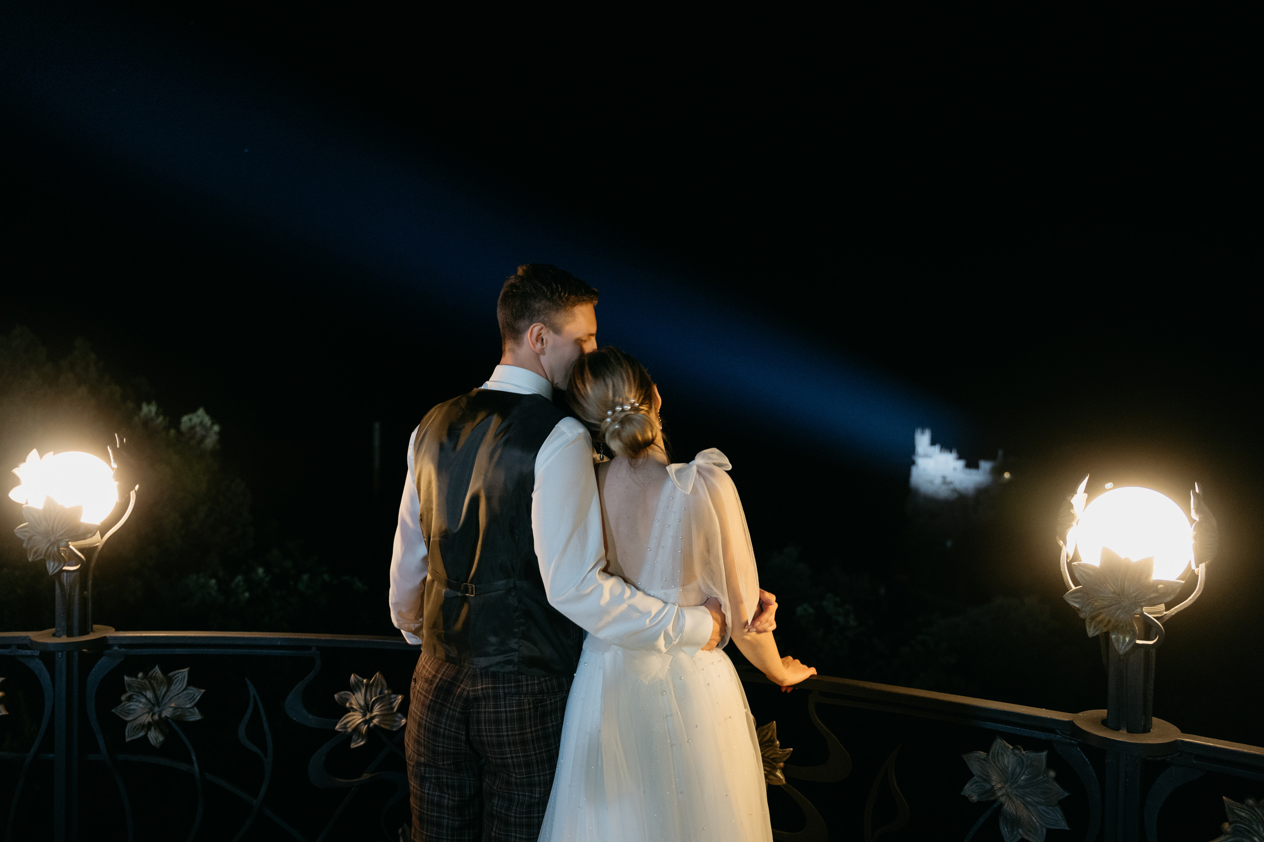 Свадебная фотосессия с видом на Ласточкино гнездо. Свадебный и семейный фотограф Алексей Попов. Штутгарт, Германия