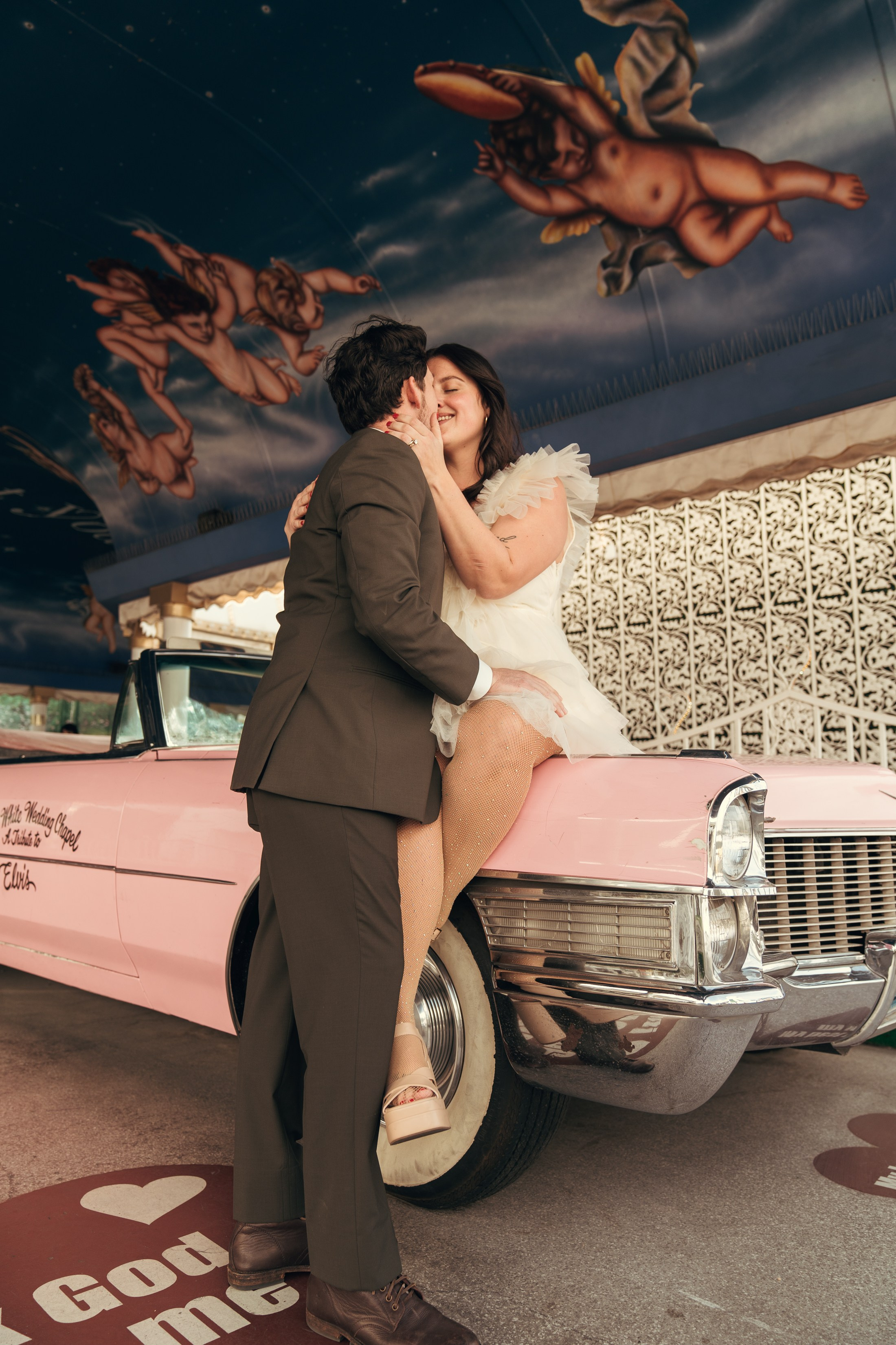 Grace&Jesse. Wedding & elopement photographer Viktoriya Kravtsov. Las Vegas