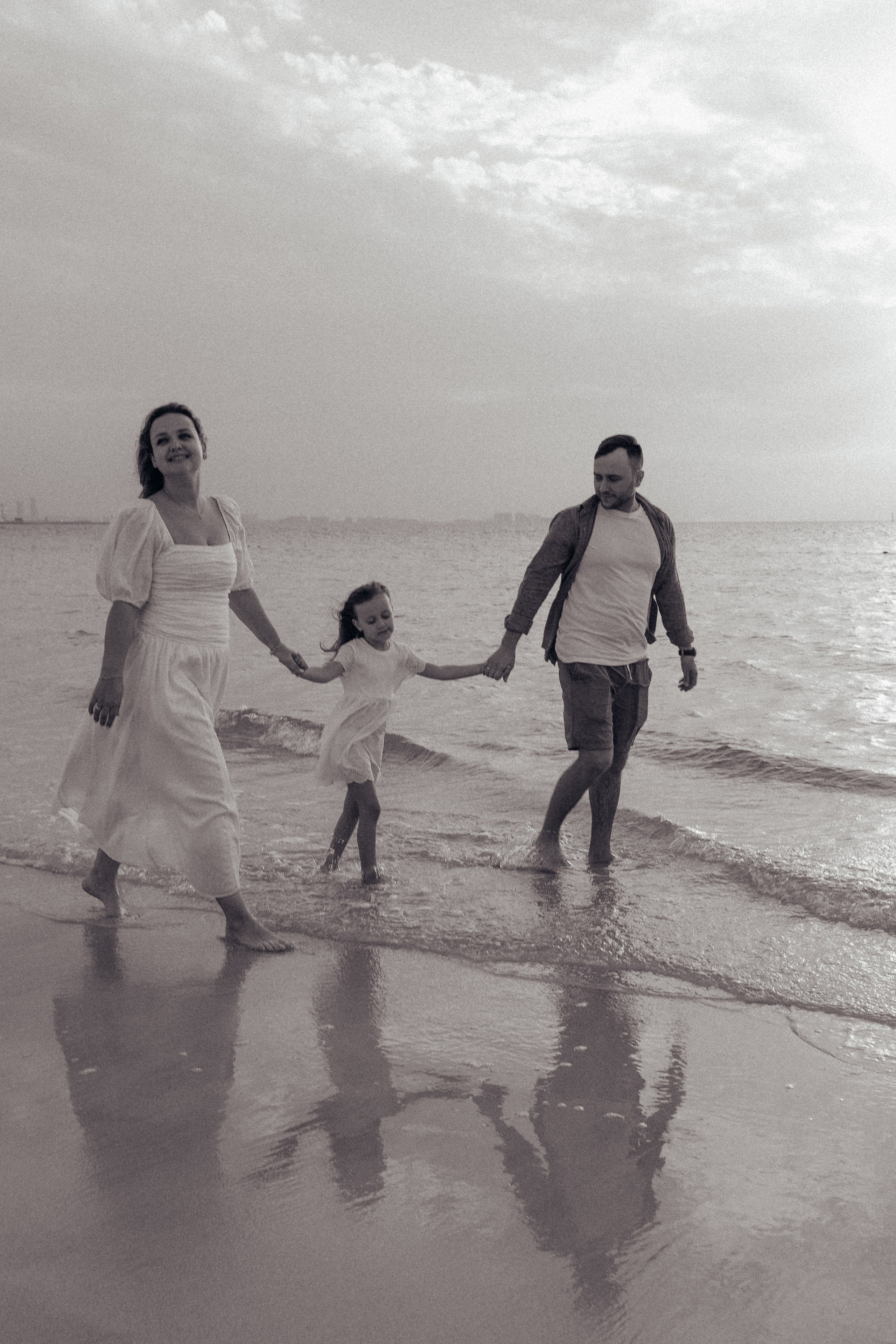 Golden hour family. Birth, Family, Newborn photographer in Dubai| Eliza Baitikova