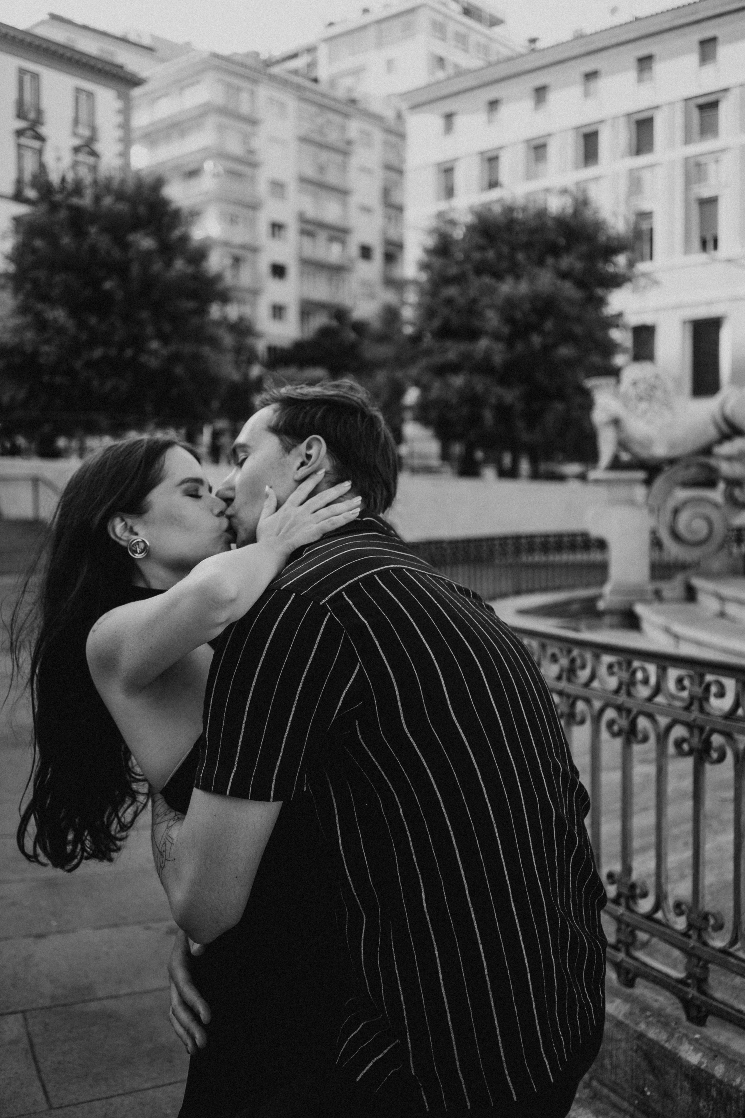 Sasha & Lisa +1. Pagina principale