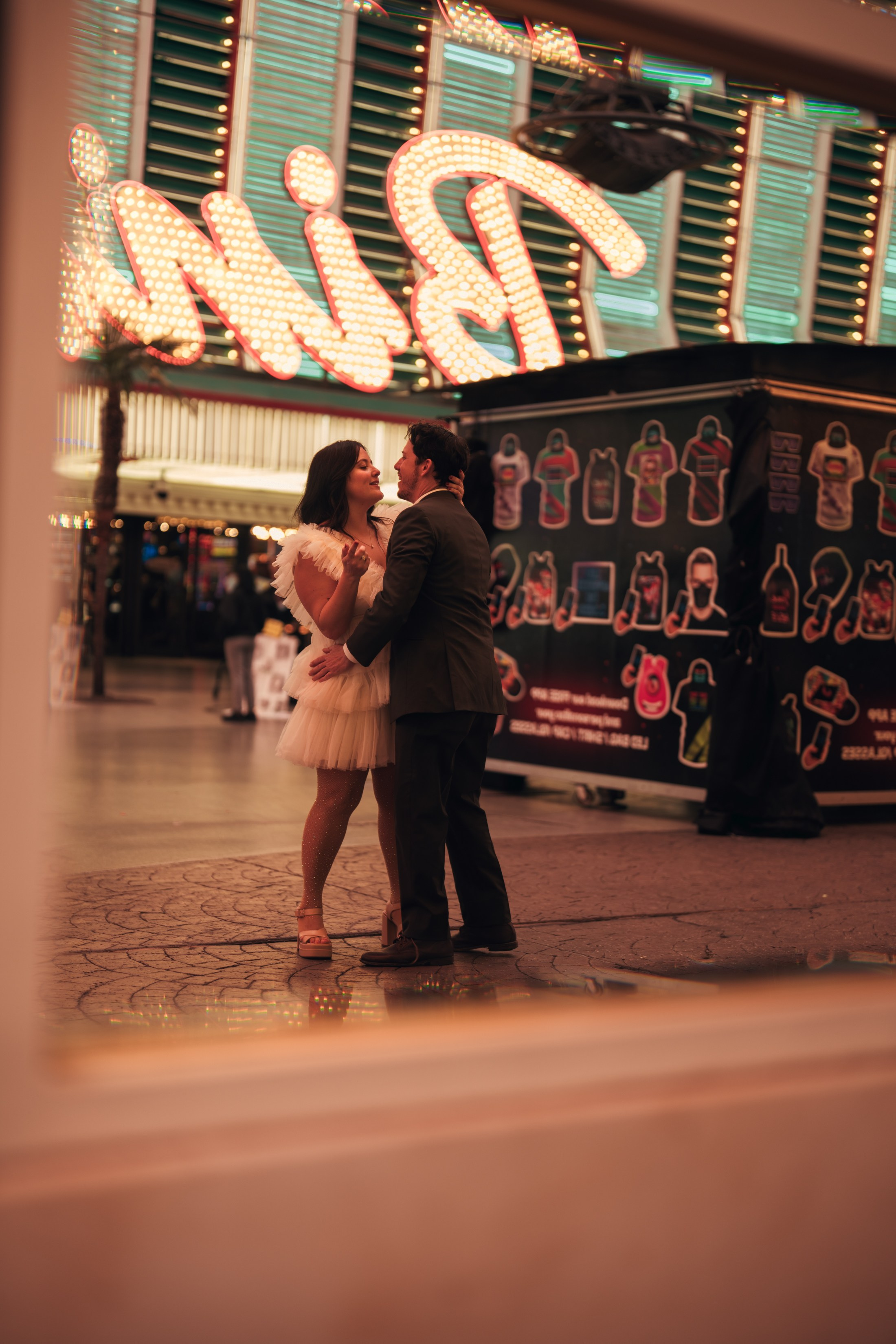 Grace&Jesse. Wedding & elopement photographer Viktoriya Kravtsov. Las Vegas