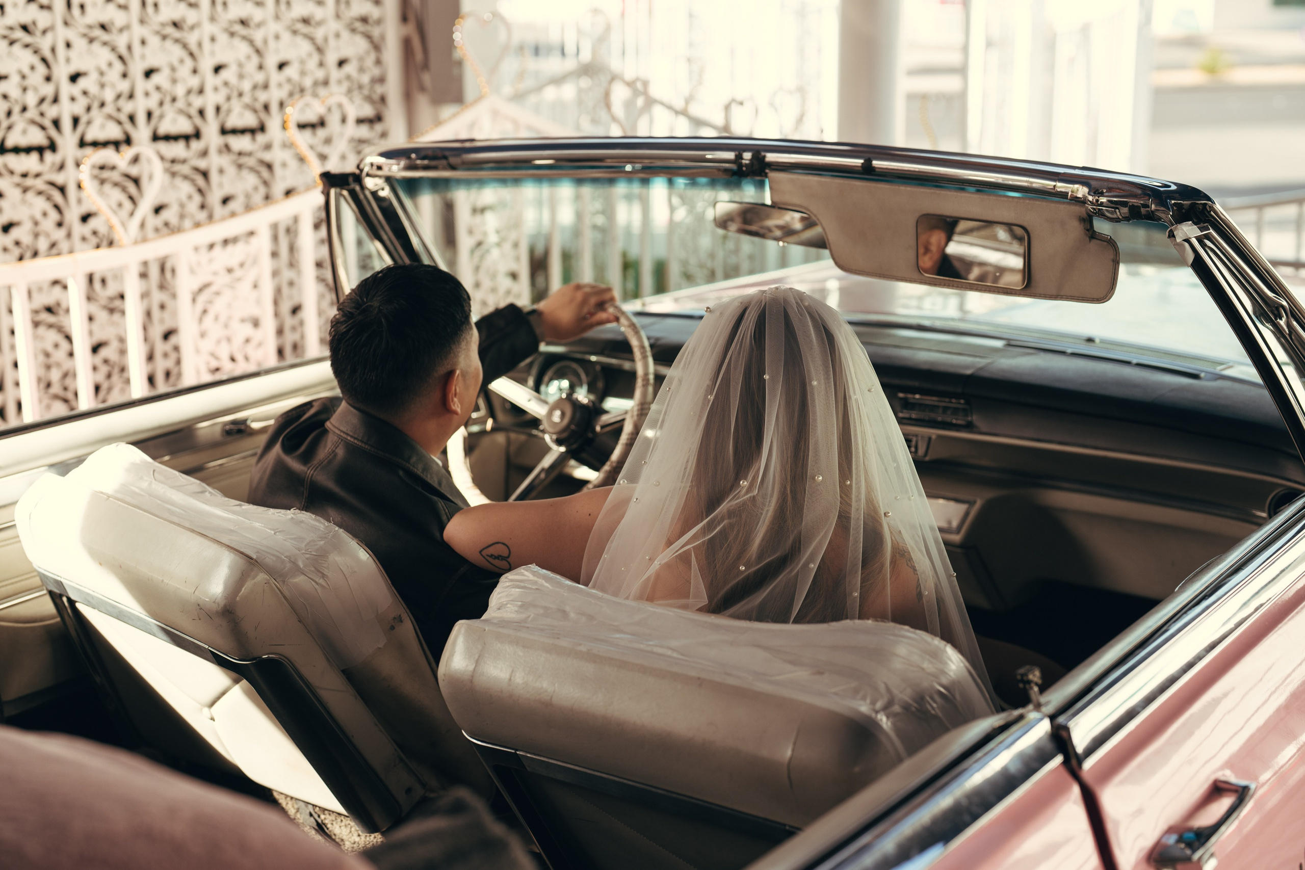 Louise&Harold. Wedding & elopement photographer Viktoriya Kravtsov. Las Vegas