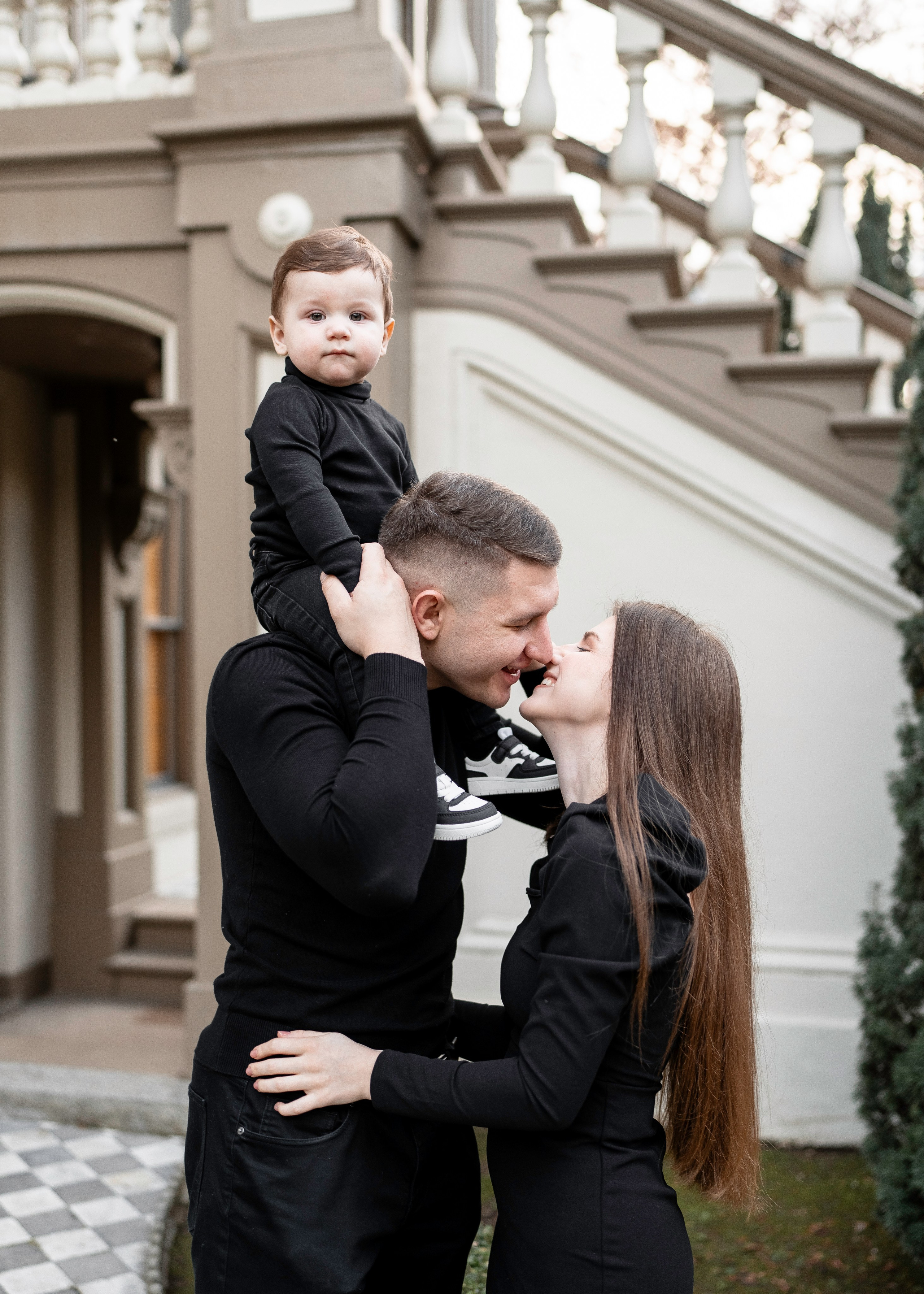 Artem, Nadia & Elisha. Family photographer in Sacramento | Sofia Pavenko
