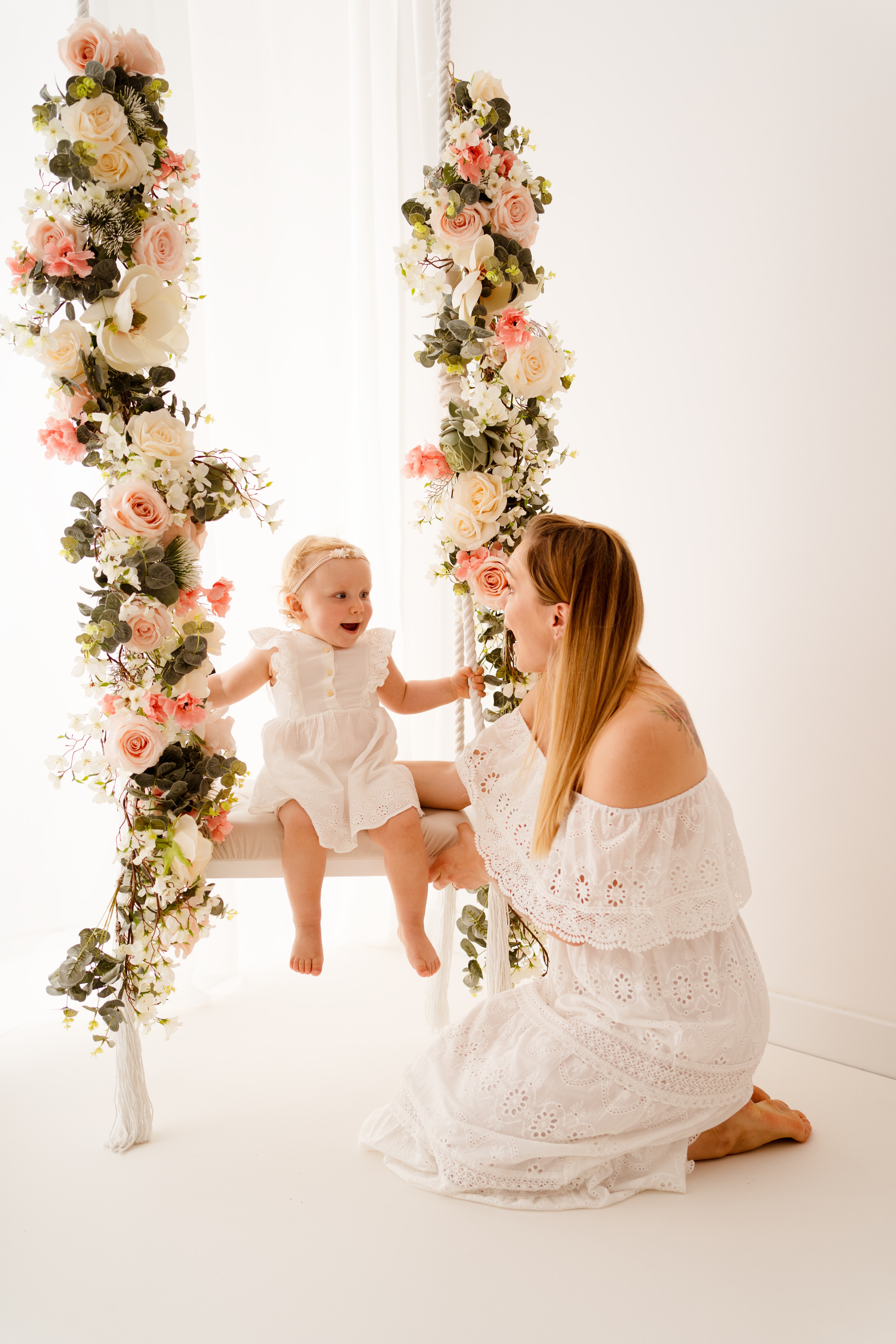 Sesja podarunkowa - mini sesja wiosenna. Fotograf Łódź - sesja ciążowa, noworodkowa, dziecięca. Studio w Łodzi