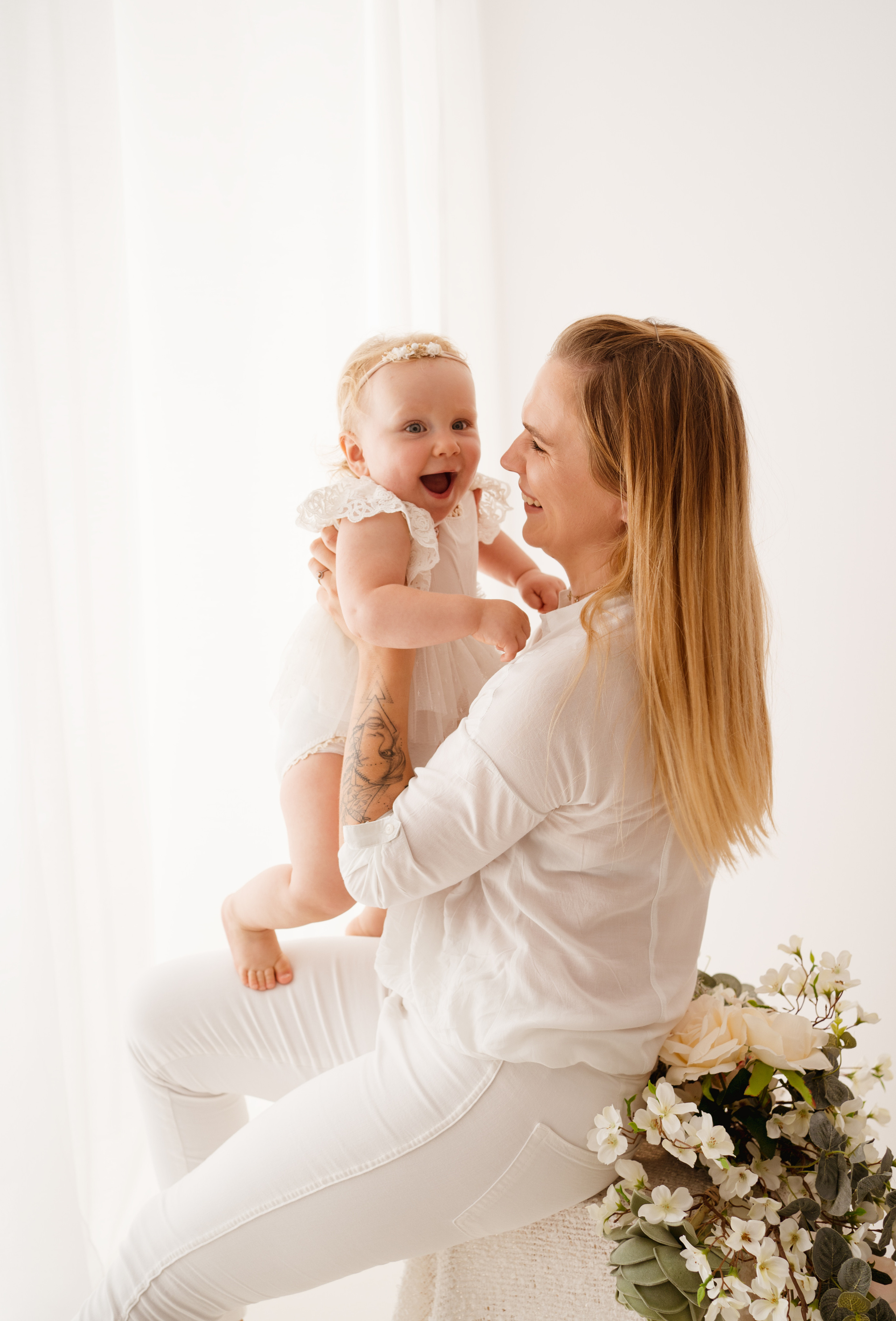 Sesja podarunkowa - mini sesja wiosenna. Fotograf Łódź - sesja ciążowa, noworodkowa, dziecięca. Studio w Łodzi