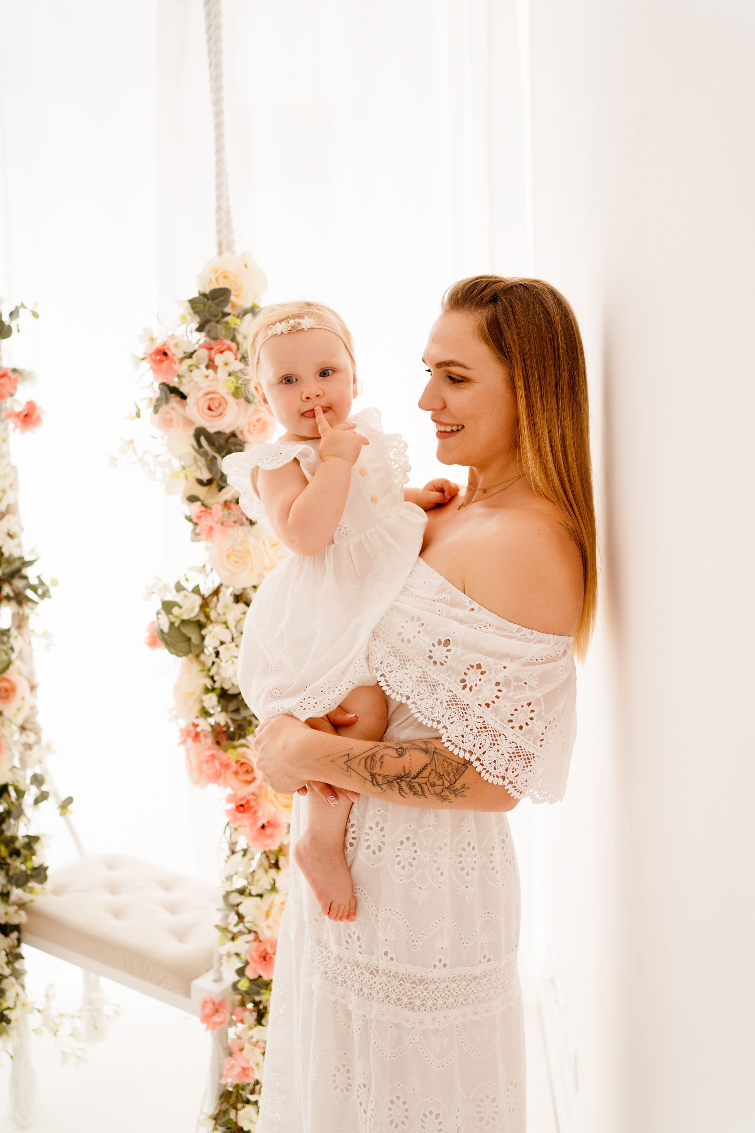 Sesja podarunkowa - mini sesja wiosenna. Fotograf Łódź - sesja ciążowa, noworodkowa, dziecięca. Studio w Łodzi