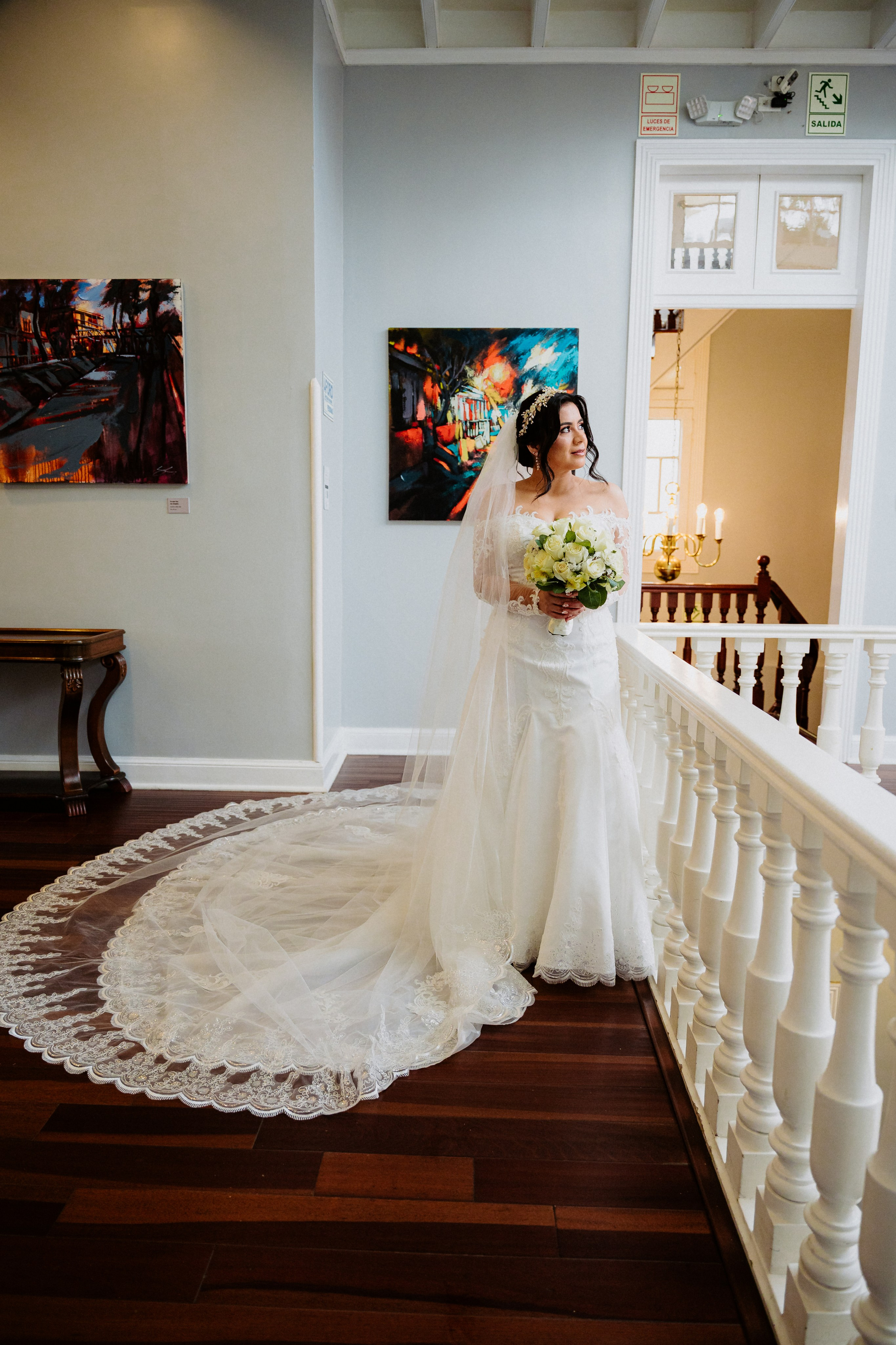 Perspectiva de la novia. Fotógrafo de Bodas en Lima | Ronhy Altamirano. Fotografía narrativa y cinematográfica para bodas, quinceañeras y eventos exclusivos